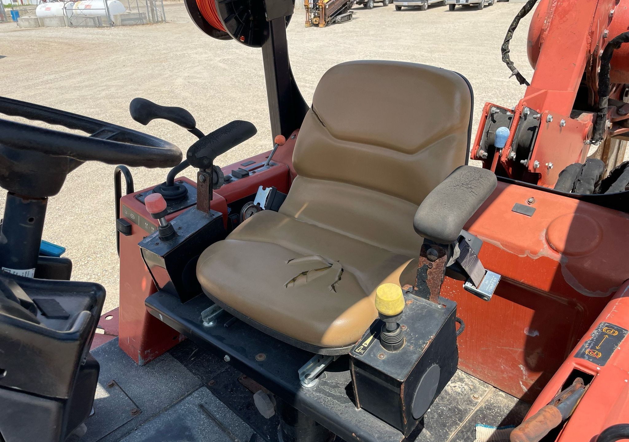 gallery 2011 Ditch Witch RT115 Quad vibratory cable plow