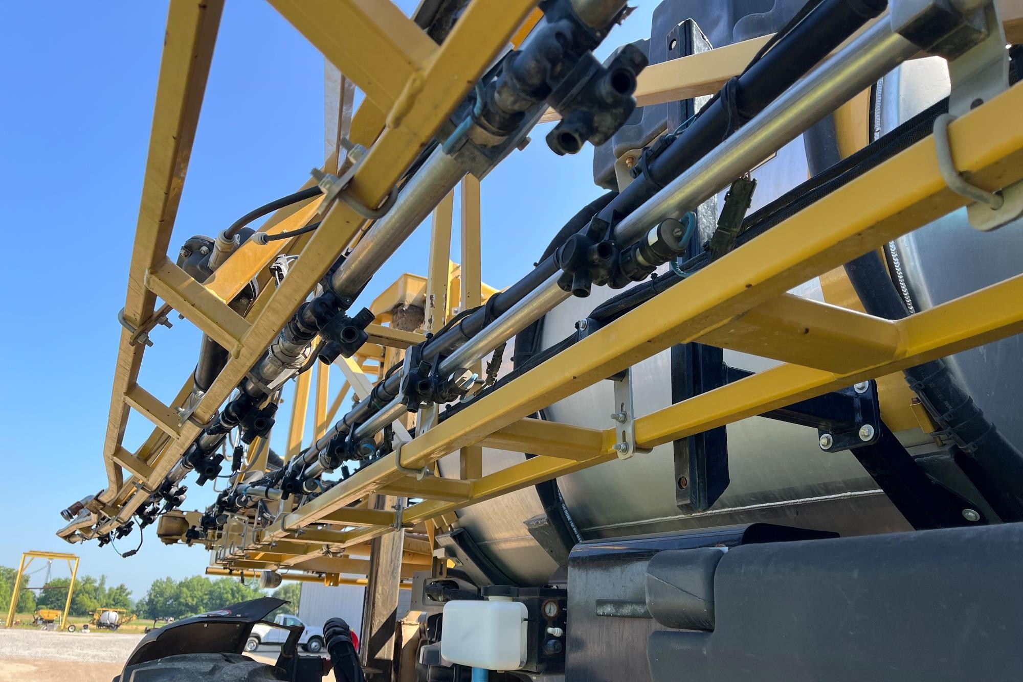 gallery 2019 RoGator RG1300C Self-Propelled Sprayer
