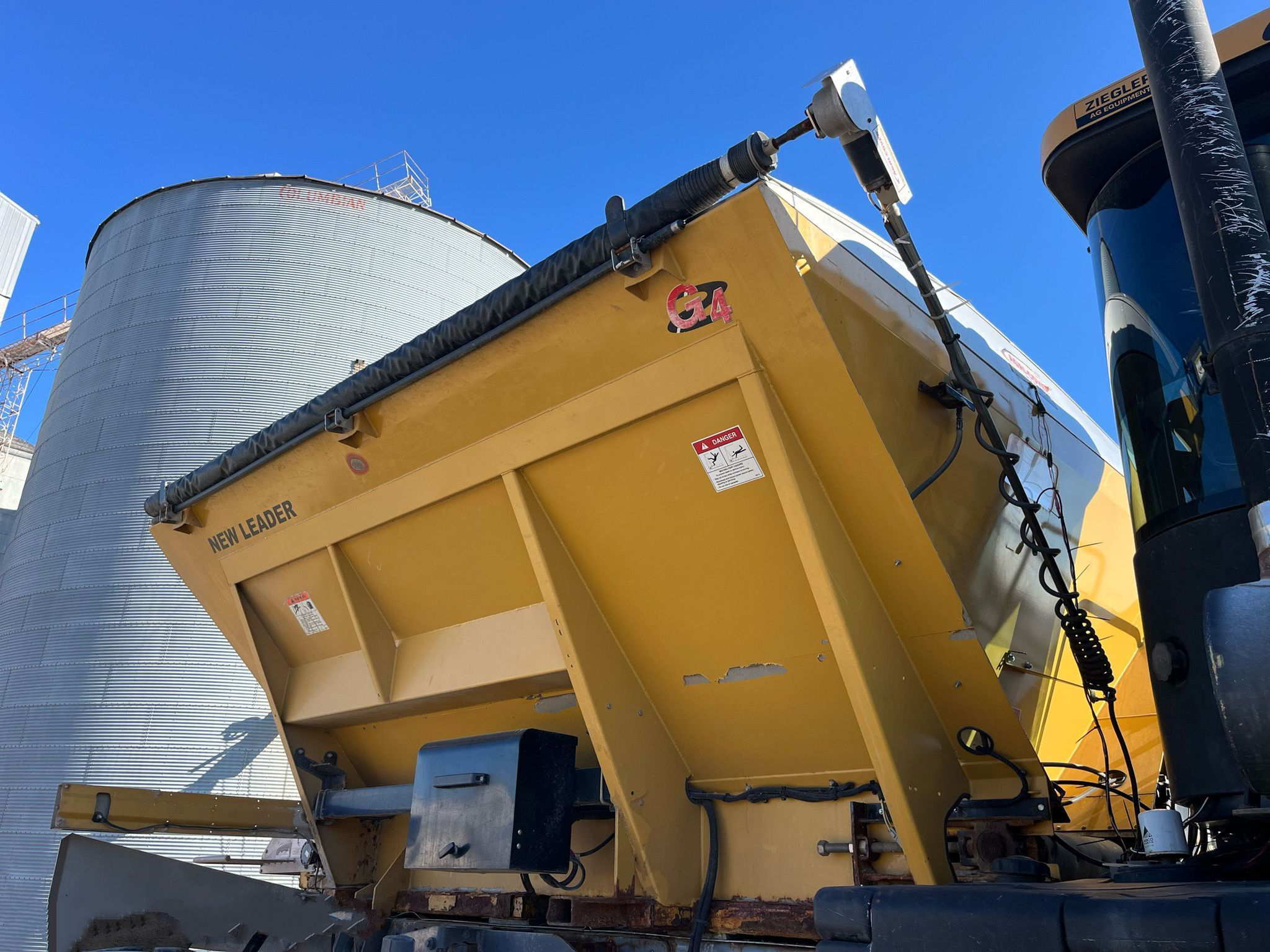 gallery 2013 Rogator RG1100 applicator