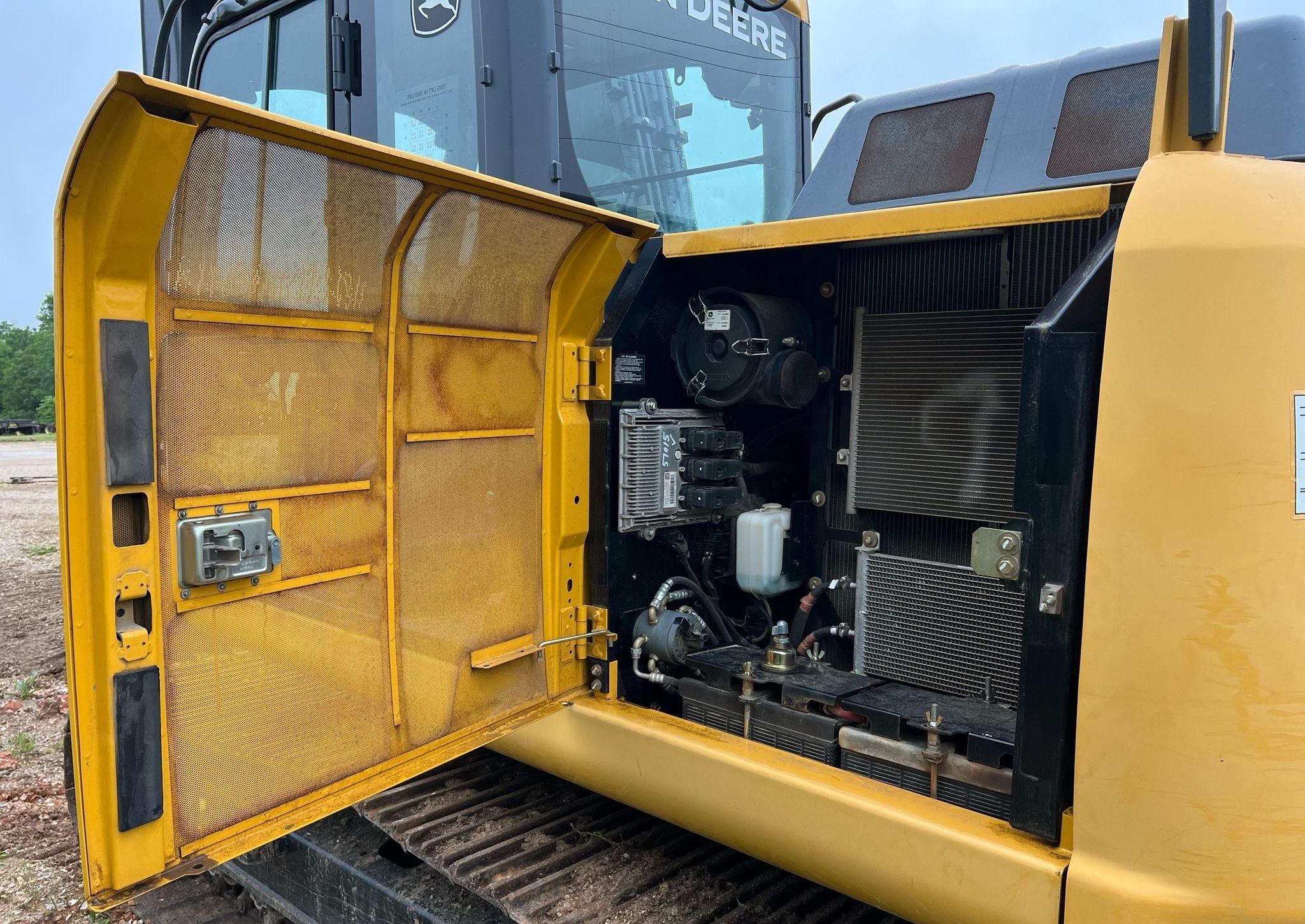 gallery 2014 John Deere 130G excavator