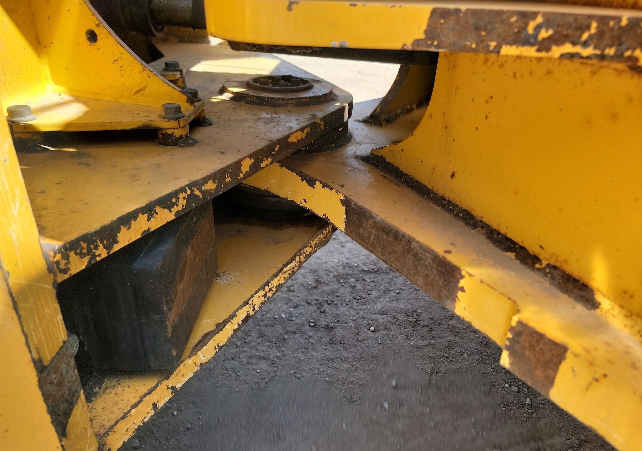 gallery 2012 John Deere 744K wheel loader