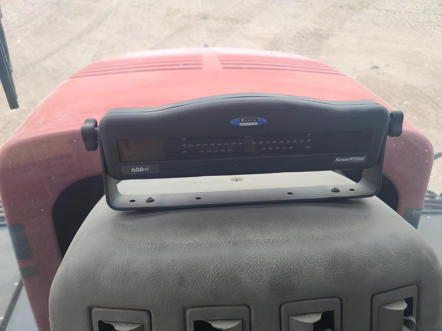 gallery 2014 Case IH Titan 4530 Dry Fertilizer Applicator