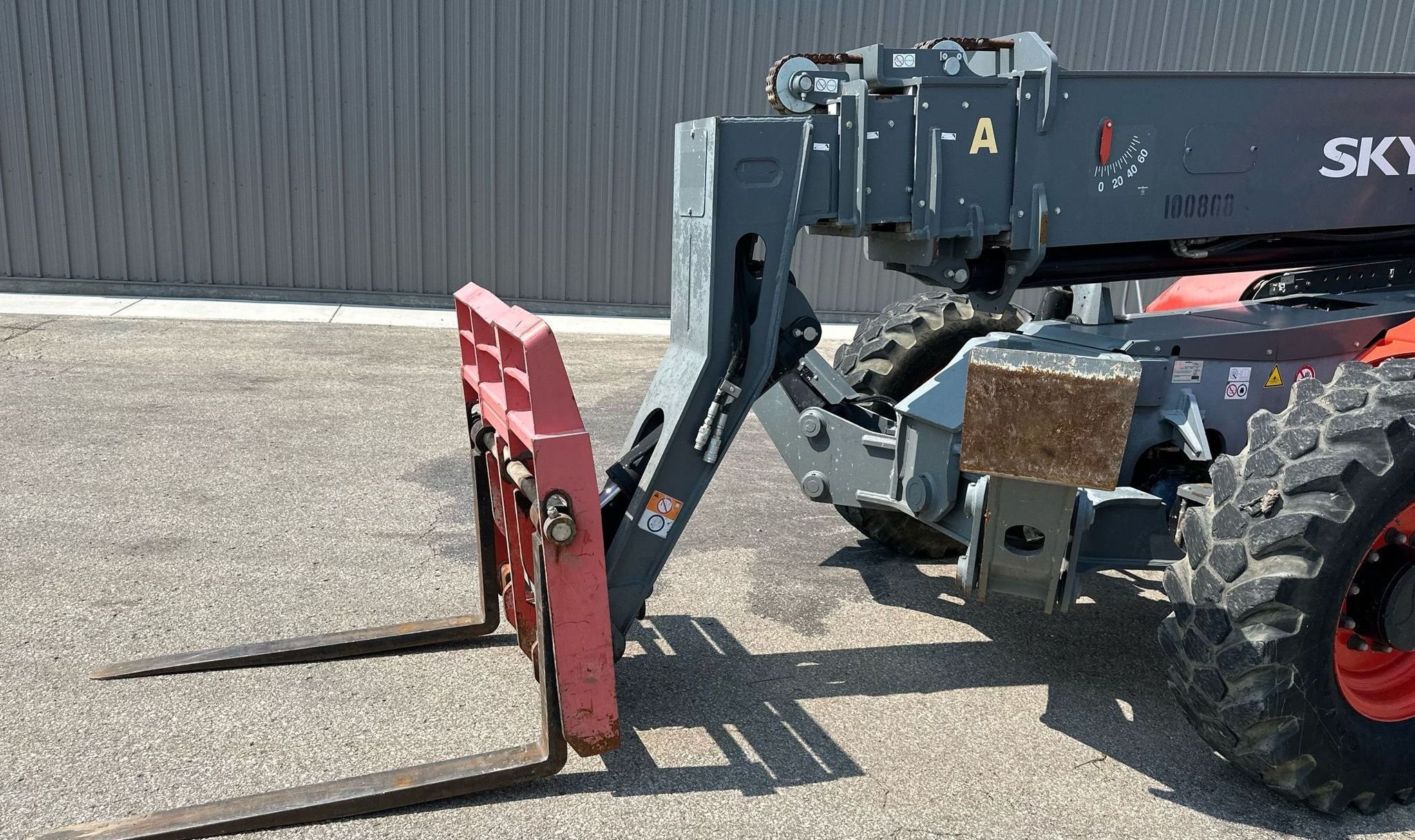 gallery 2018 Skyjack SJ1056 TH telehandler