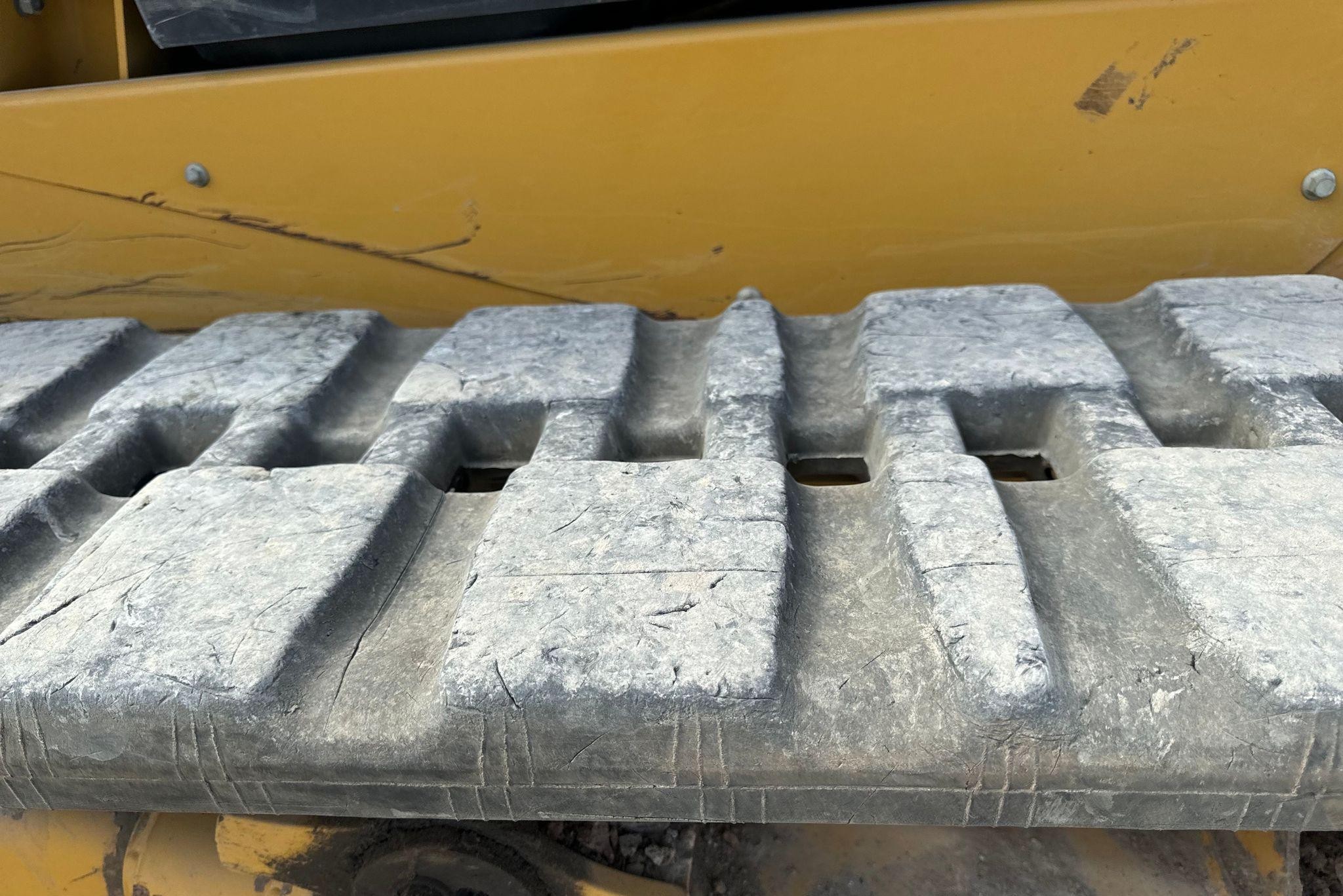 gallery 2019 Caterpillar 259D3 tracked skid steer loader