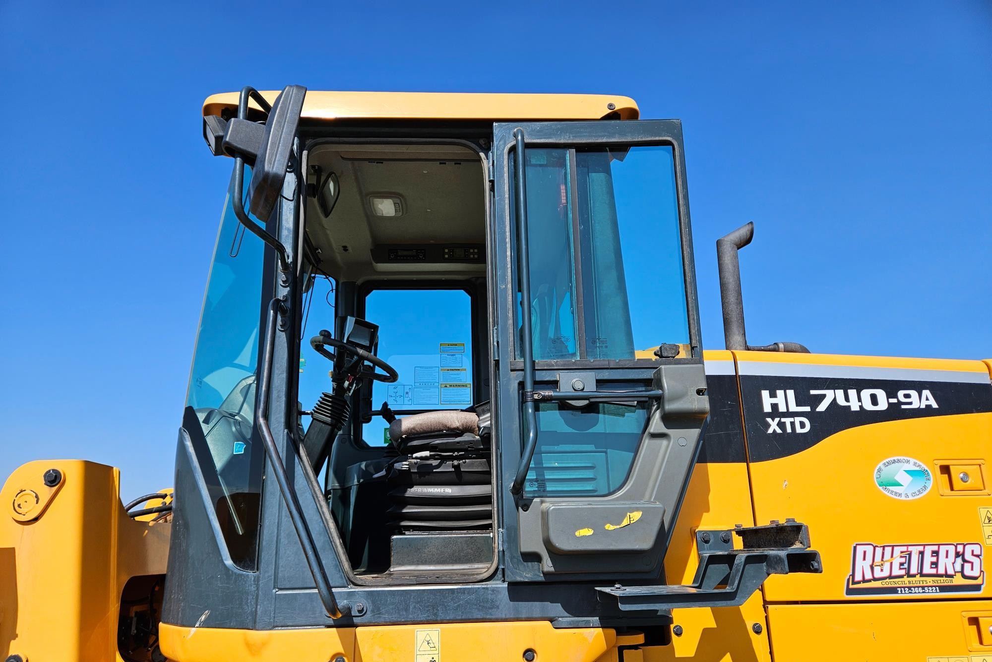 gallery 2015 Hyundai HL740XTD-9A Wheel Loader