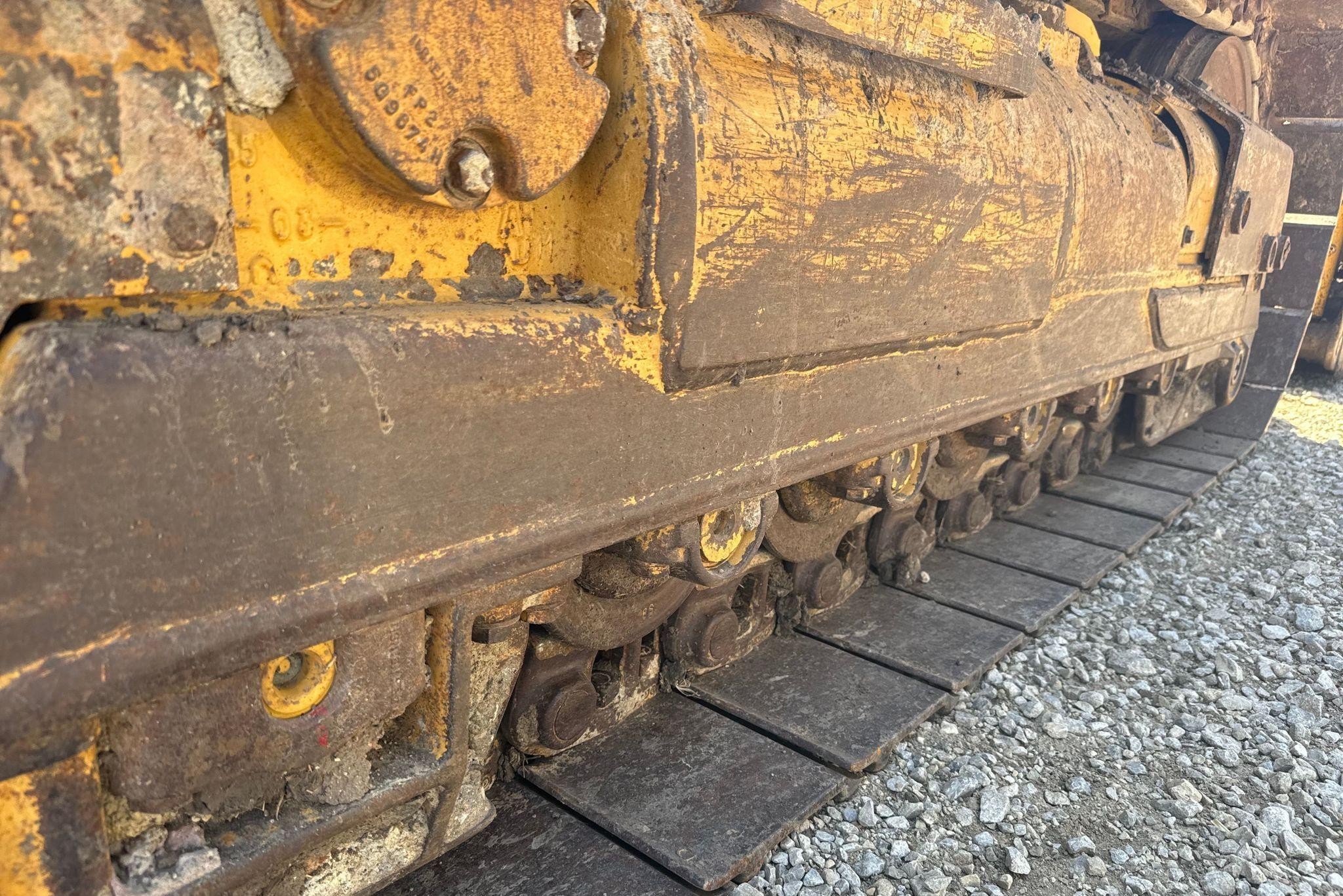 gallery 2002 Caterpillar 953C track loader
