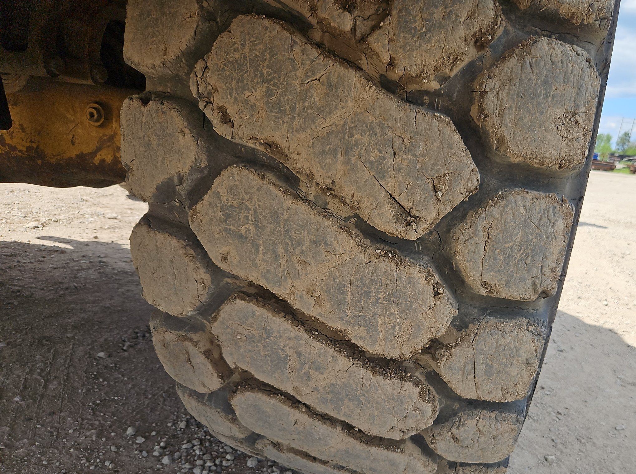 gallery 2013 Caterpillar 740B haul truck