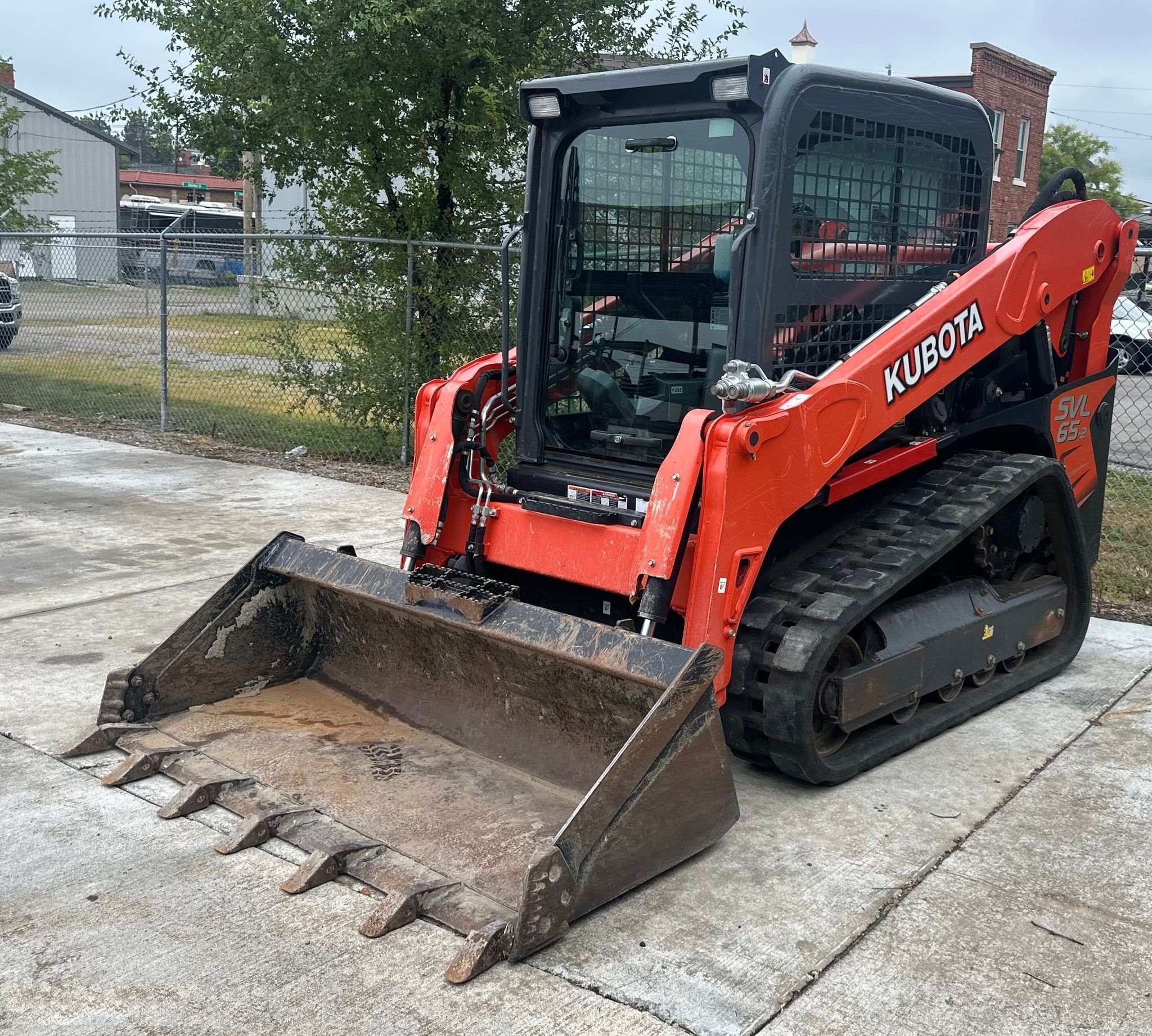 gallery 2020 Kubota SVL65-2 tracked skid steer loader