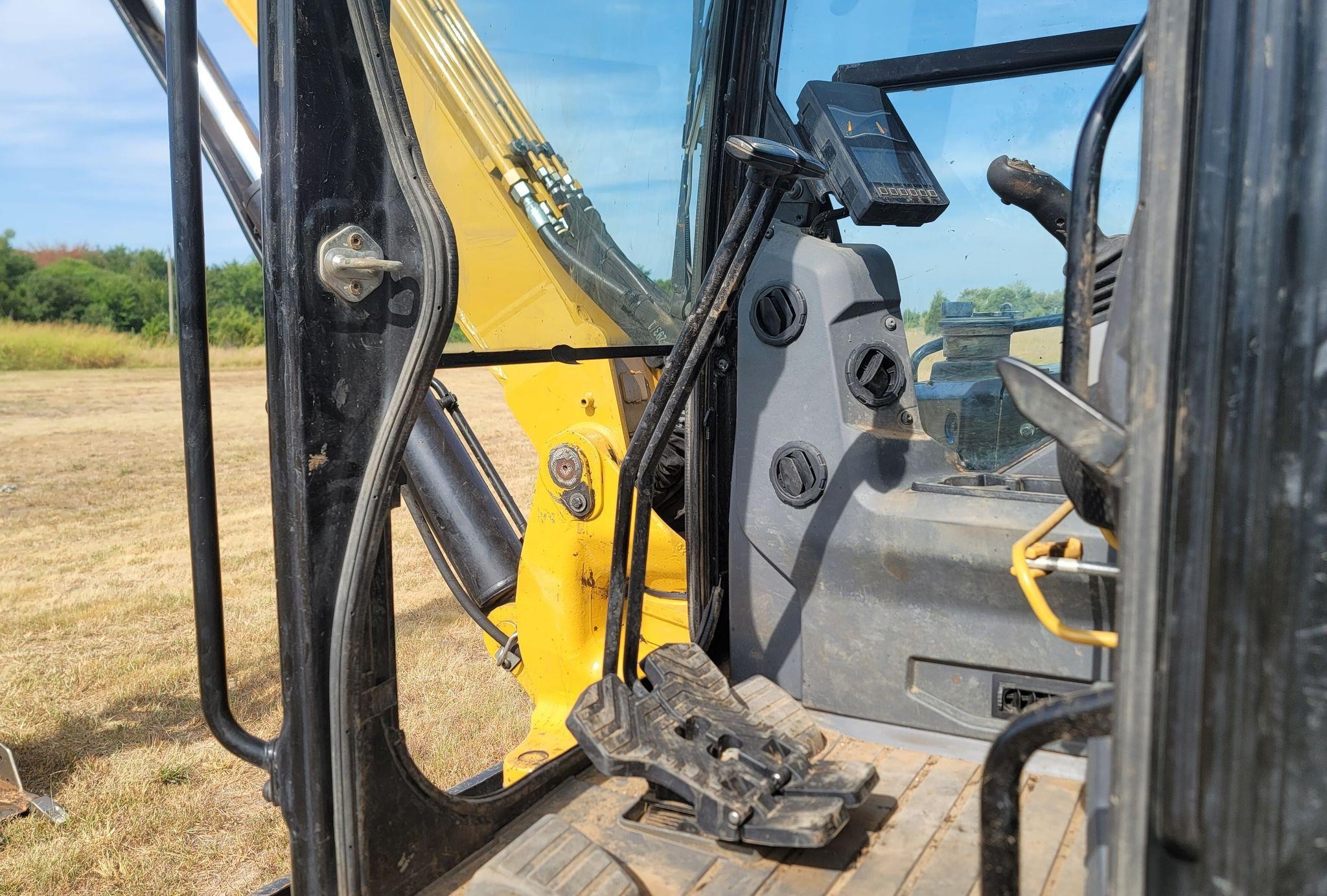 gallery 2019 Caterpillar 306CR  mini excavator