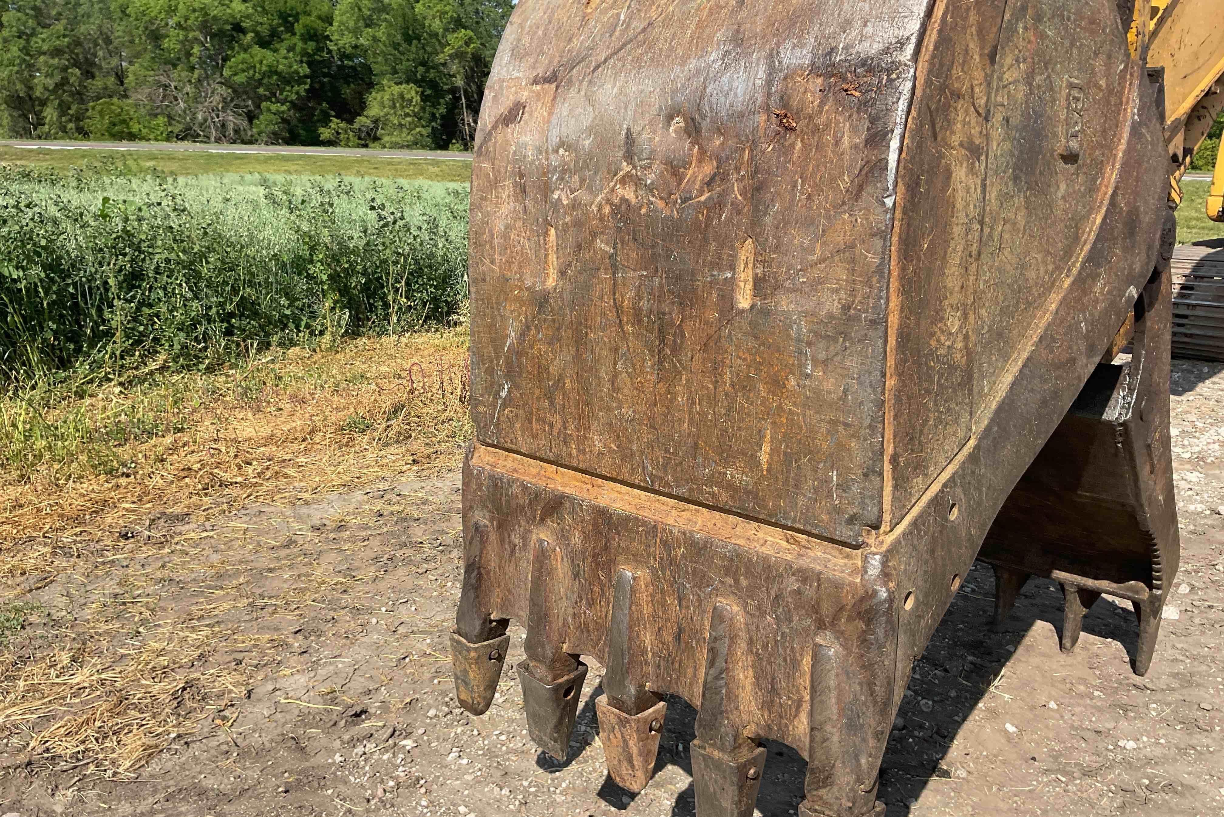 gallery 2004 Caterpillar 320CLU Excavator