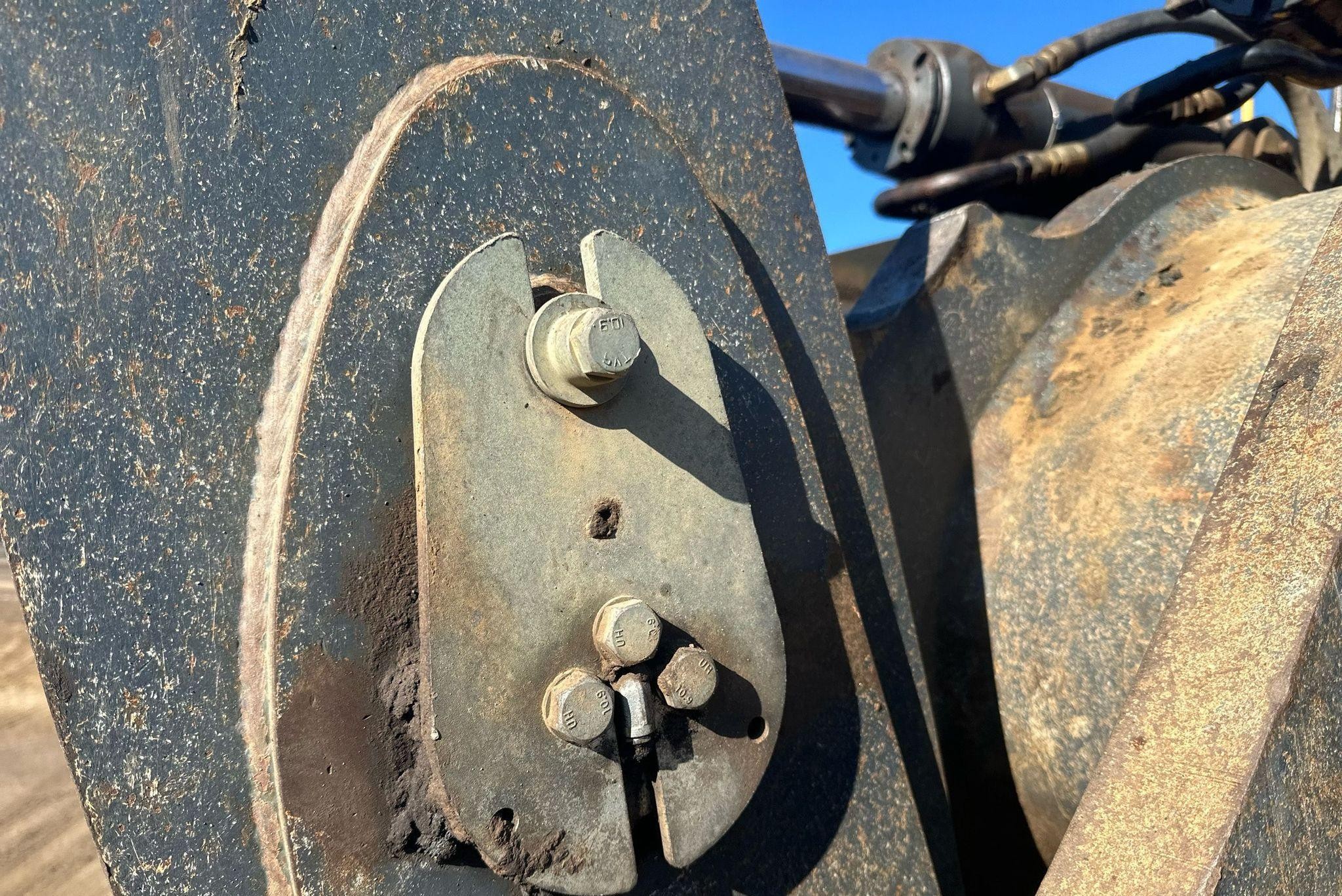 gallery 2006 John Deere 844J wheel loader