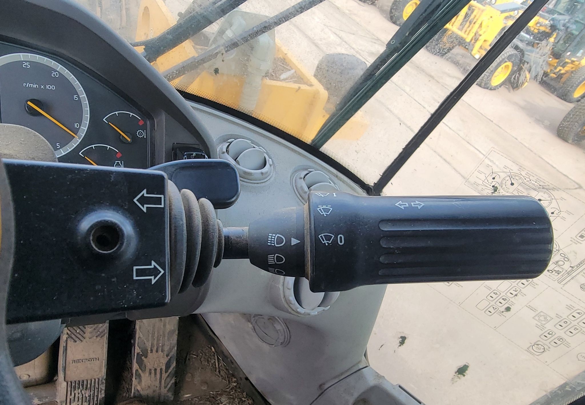 gallery 2015 Volvo L110H high lift wheel loader