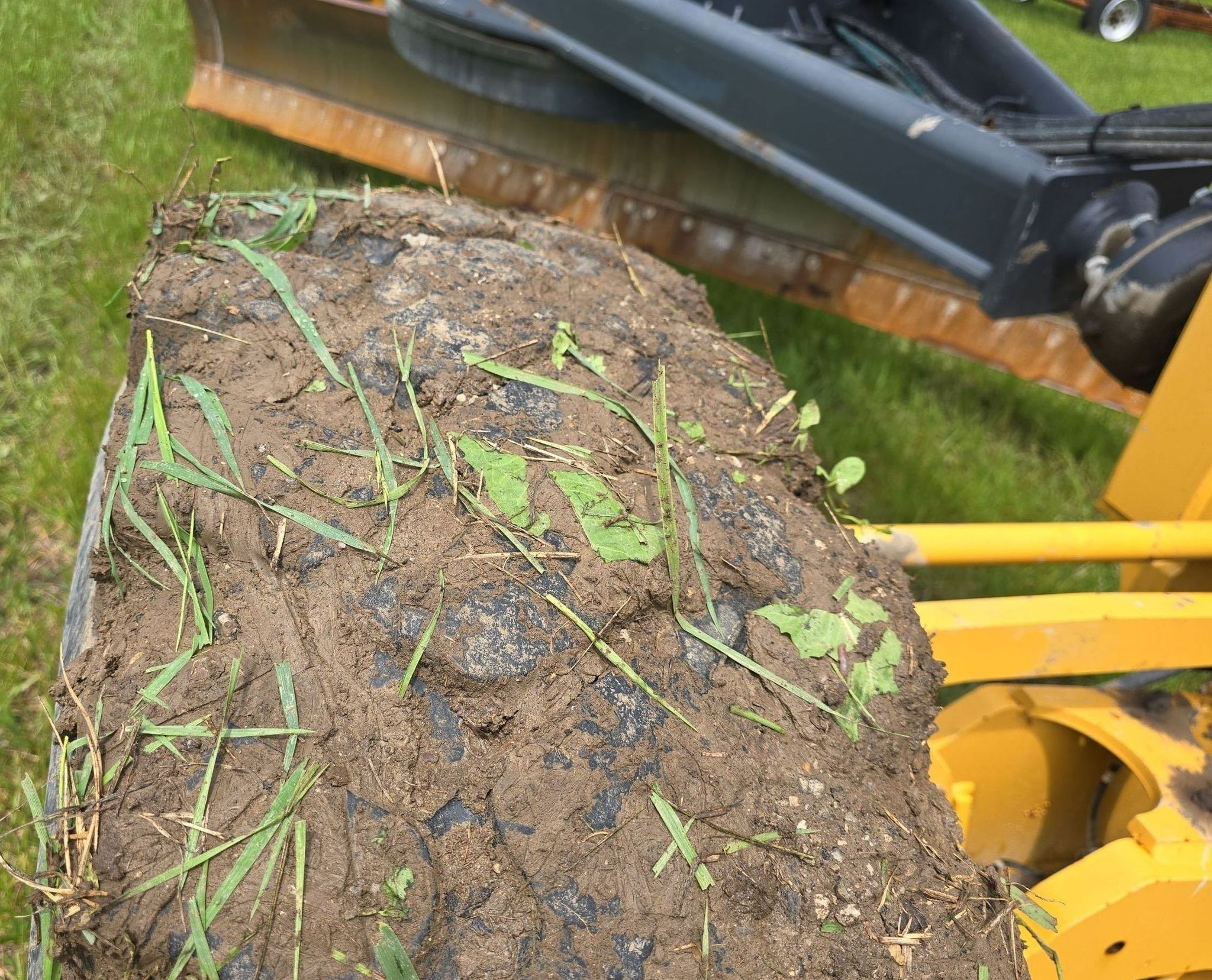 gallery 2013 John Deere 770G motor grader