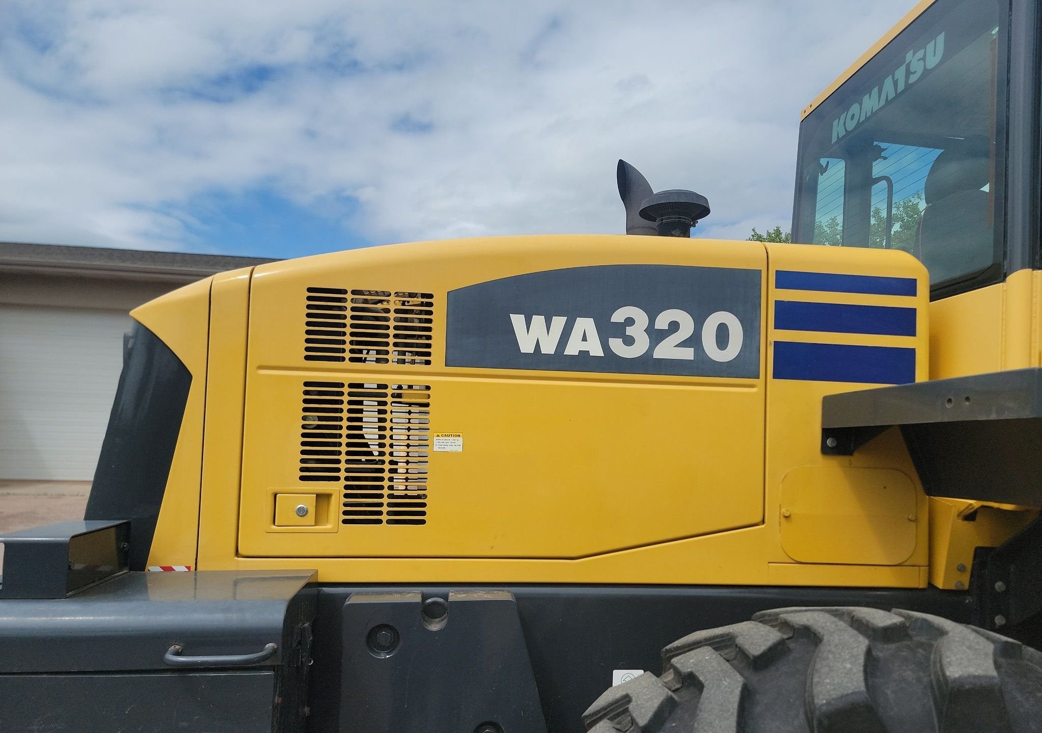 gallery 2005 Komatsu WA320 wheel loader