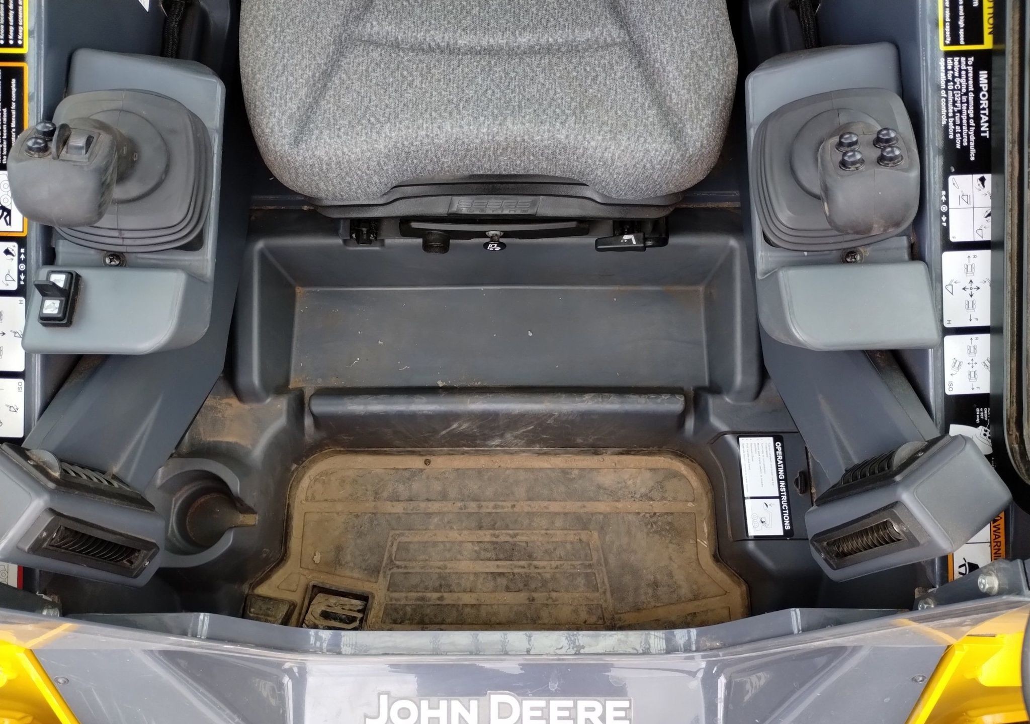 gallery 2022 John Deere 330G skid steer loader