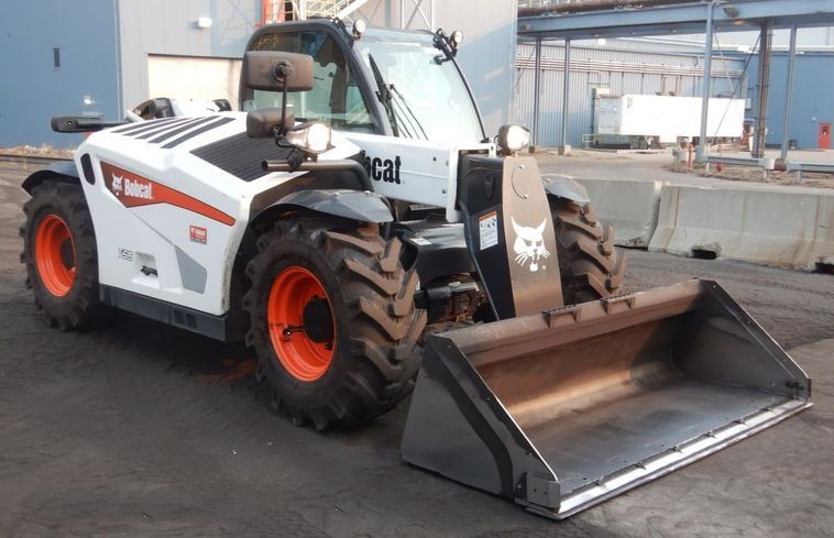 gallery 2018 Bobcat V519 telehandler