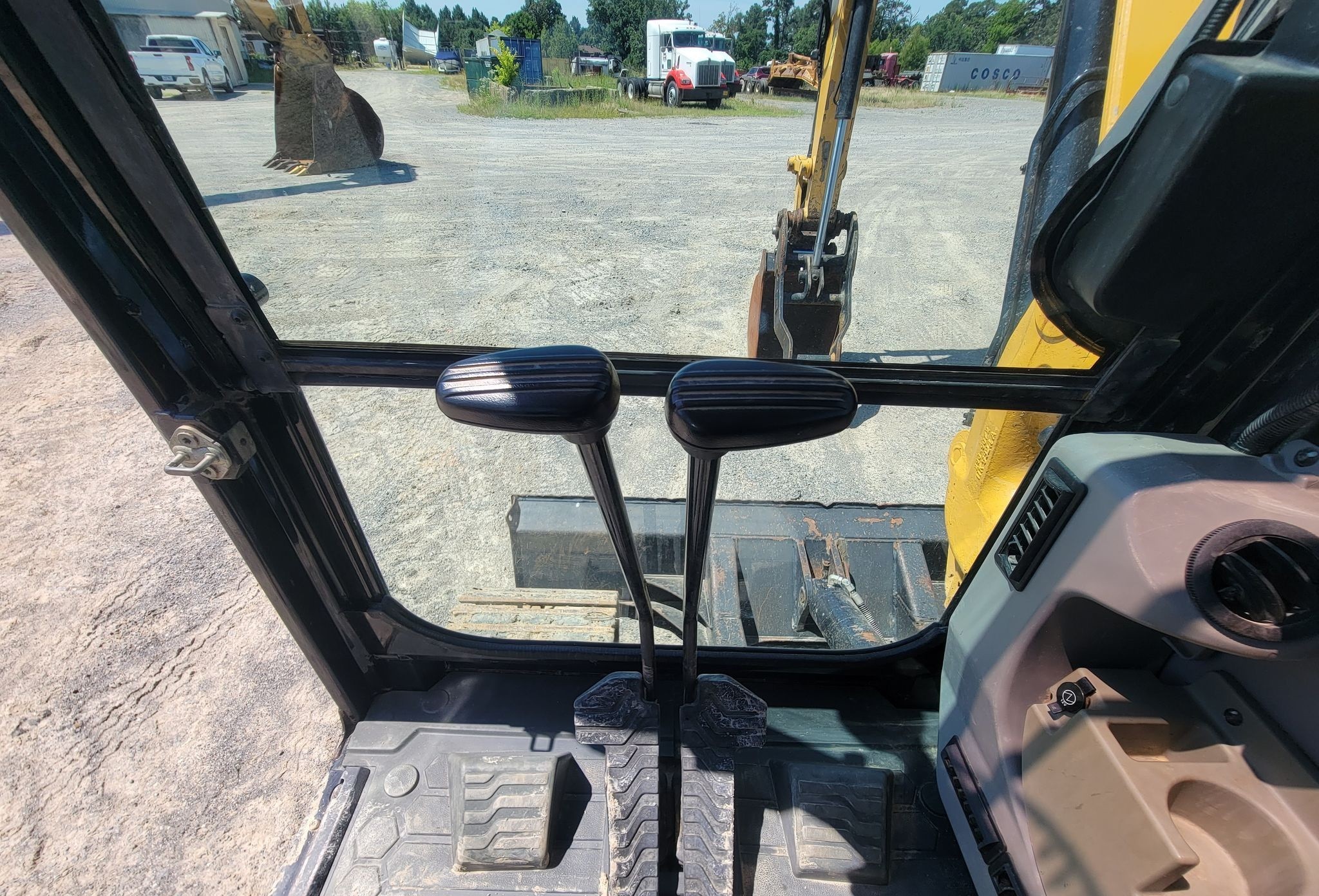 gallery 2016 Caterpillar 308E2 CR mini excavator
