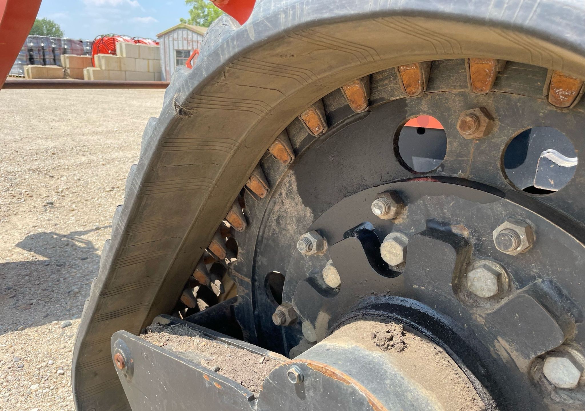 gallery 2011 Ditch Witch RT115 Quad vibratory cable plow