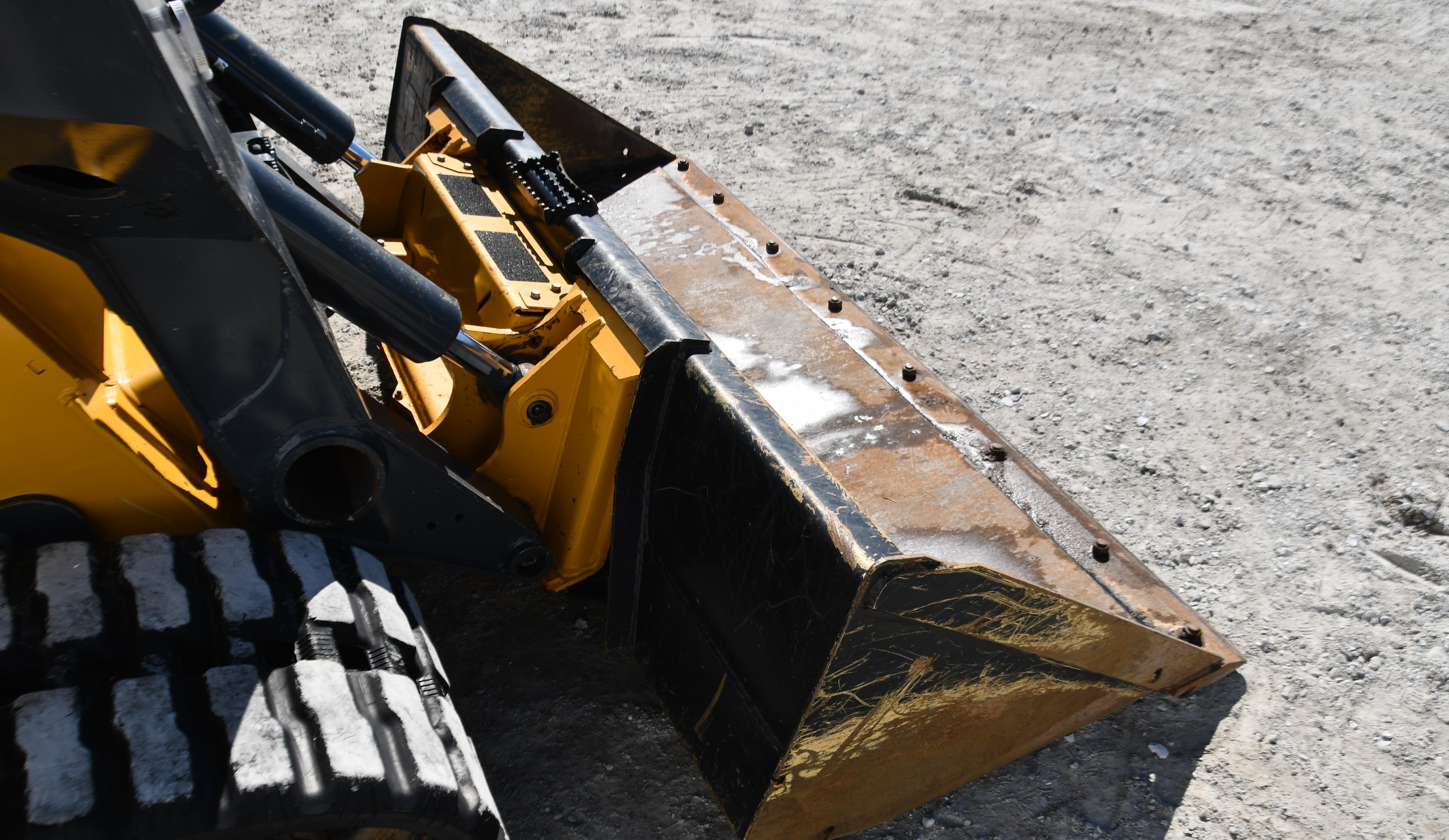 gallery 2022 John Deere 333G Compact Track Loader