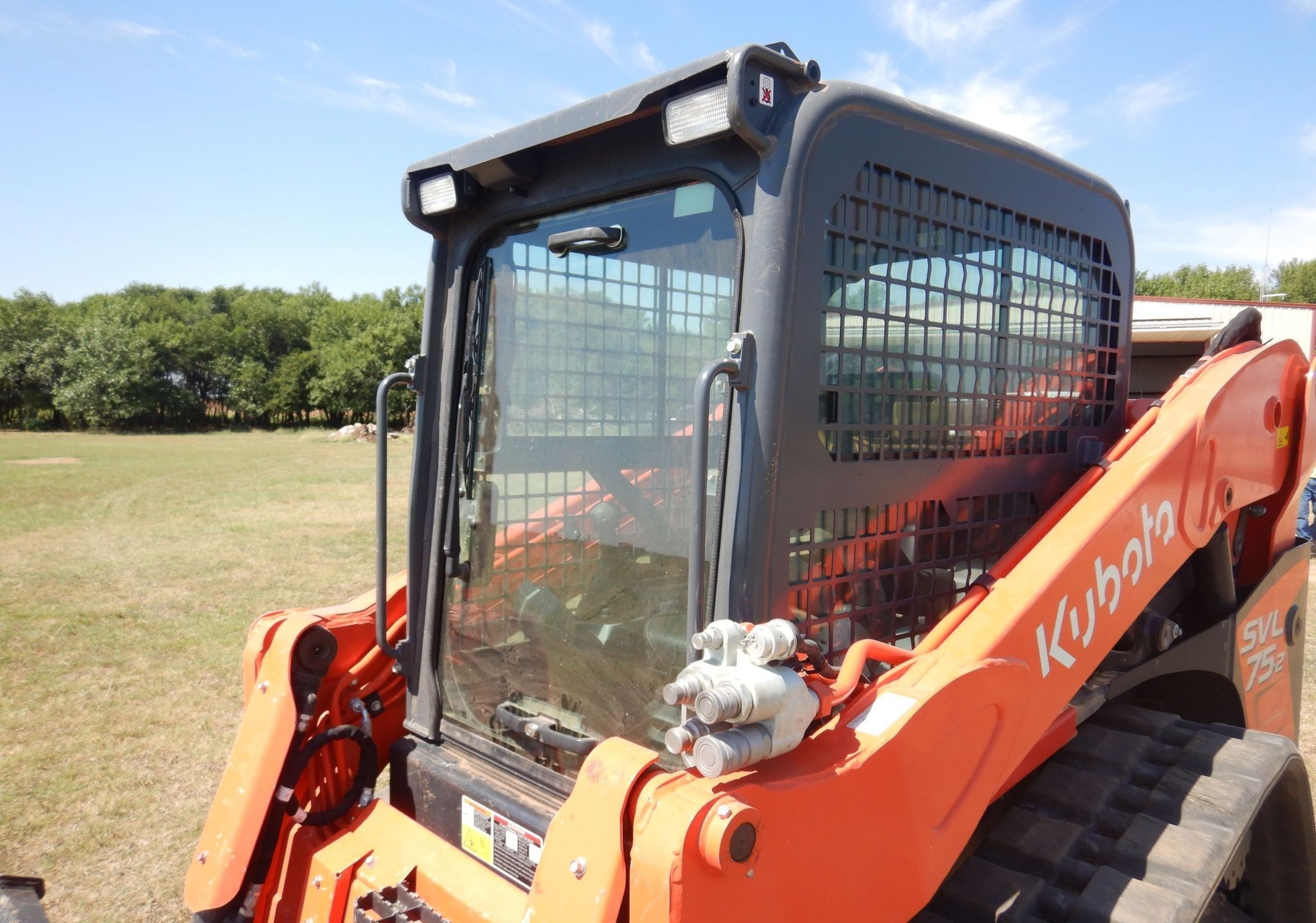 gallery 2021 Kubota SVL75-2  tracked skid steer loader