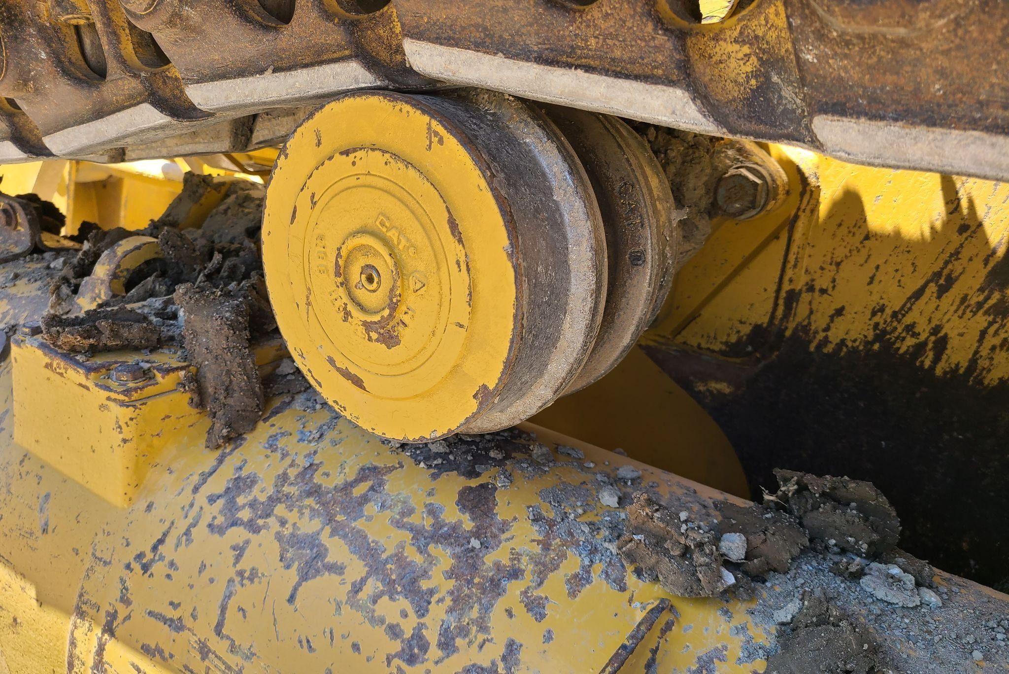 gallery 2018 Caterpillar 963K track loader