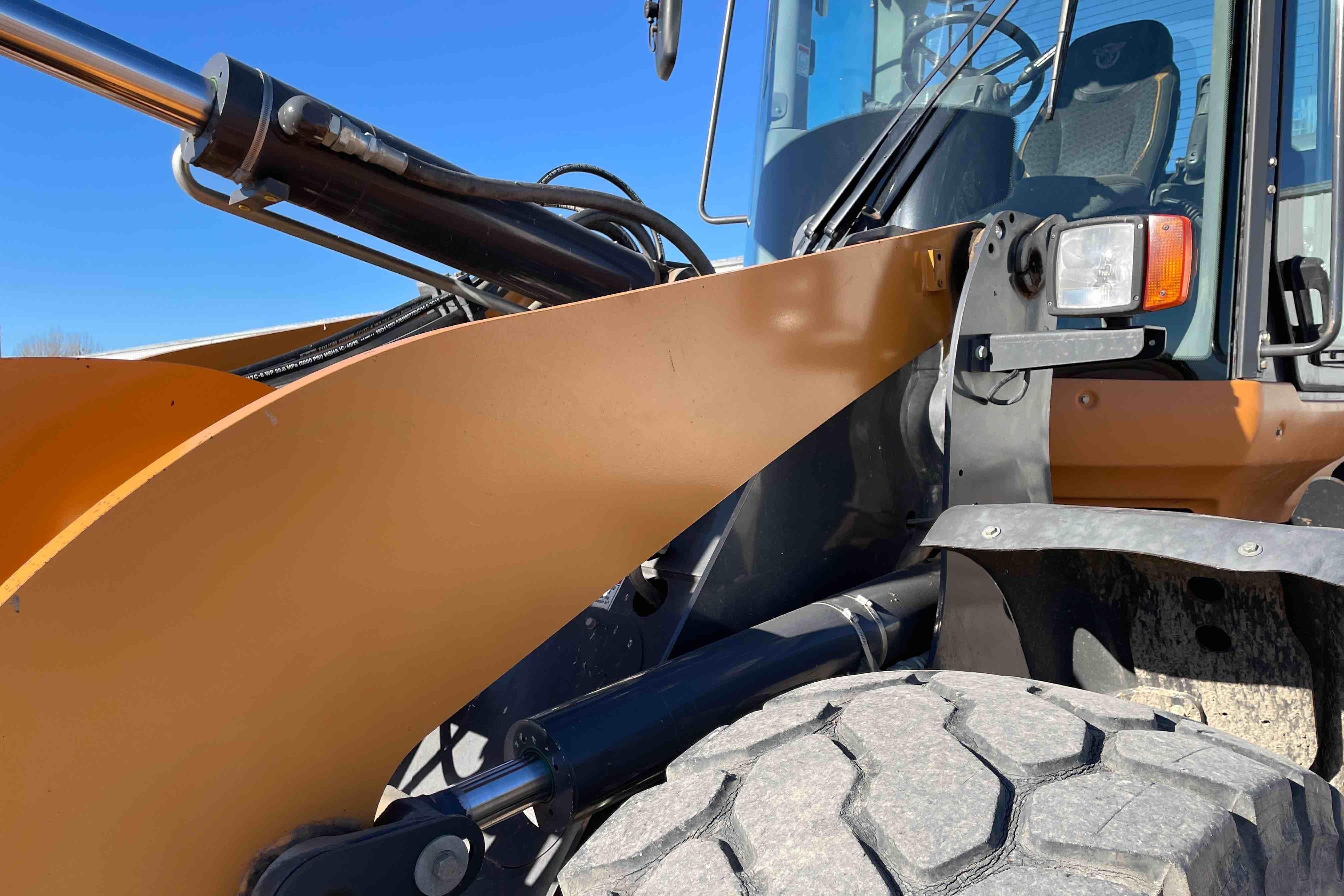 gallery 2017 Case 621G Wheel Loader