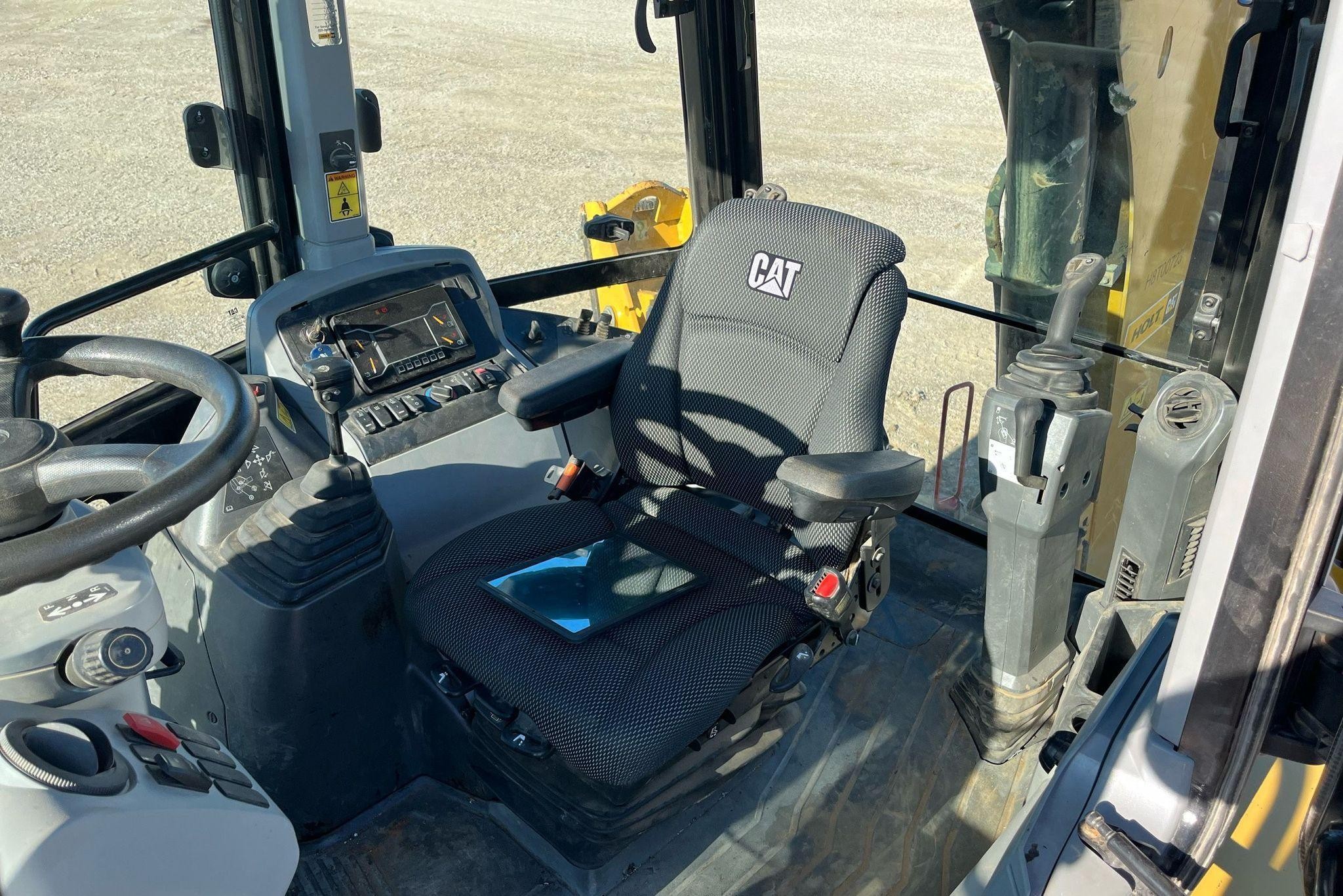 gallery 2021 Caterpillar 420ST HRC backhoe