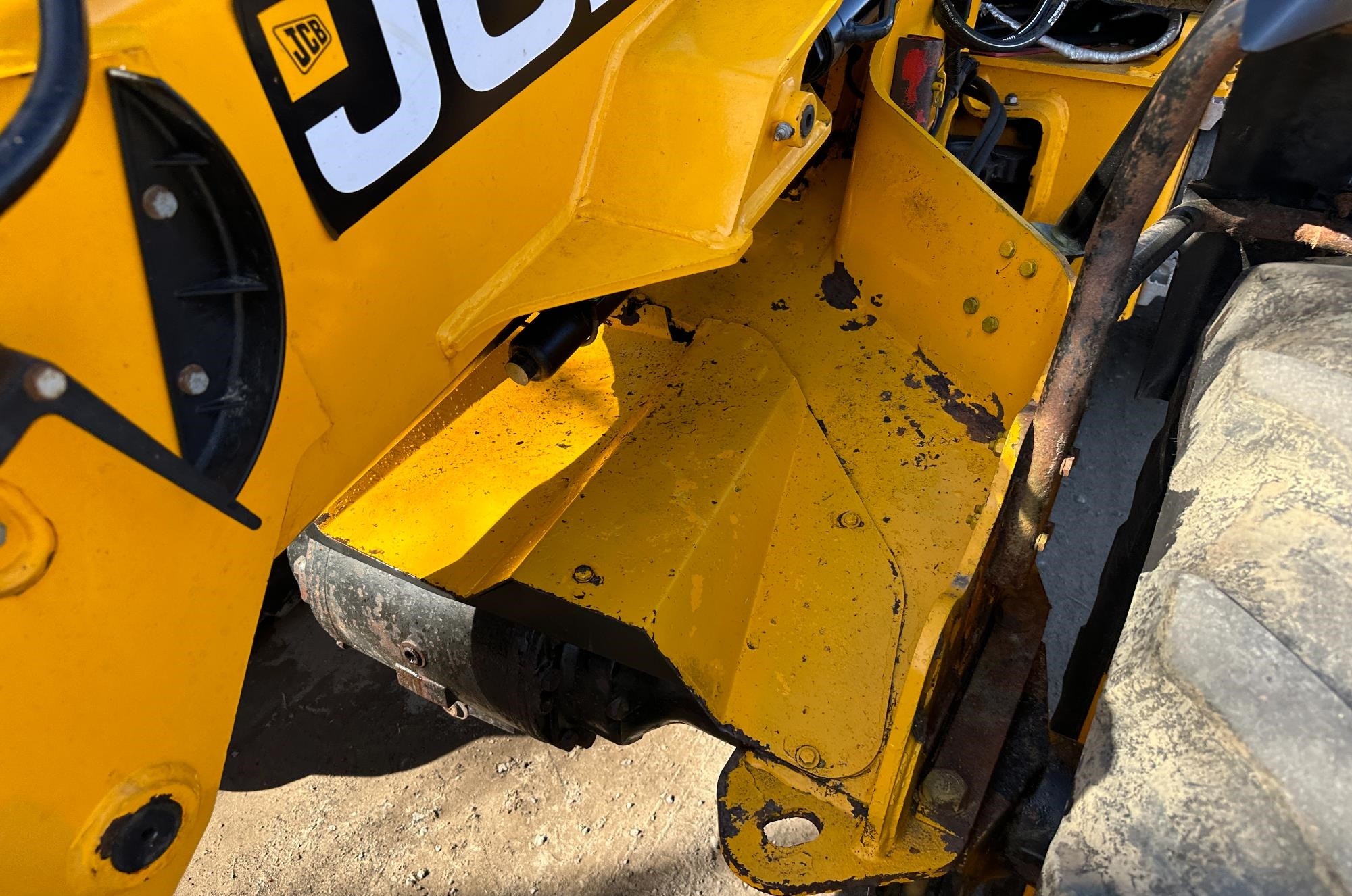 gallery 2017 JCB TM320 4x4 Telehandler