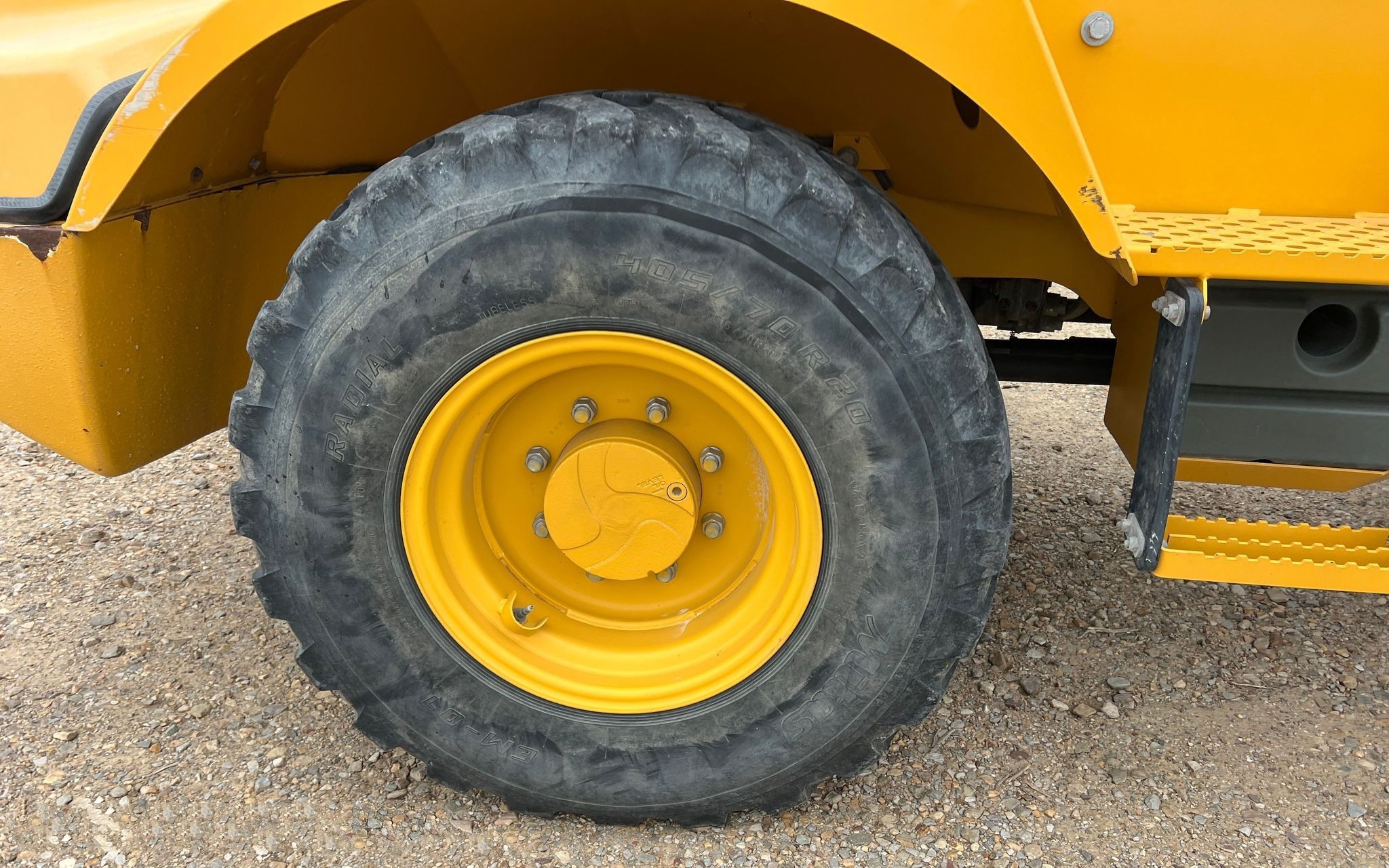 gallery 2016 John Deere 324K wheel loader