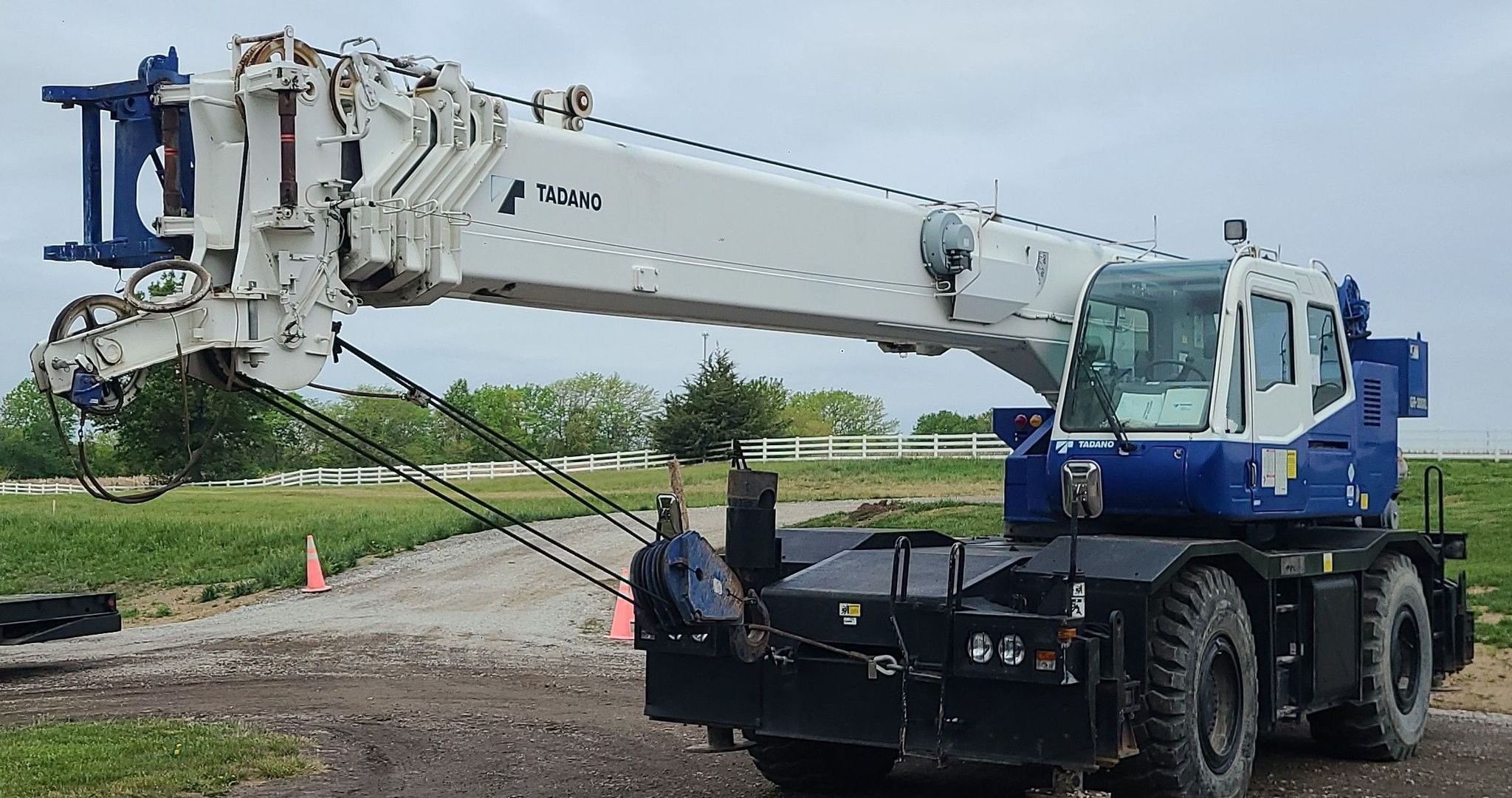 gallery 2011 Tadano GR300XL crane