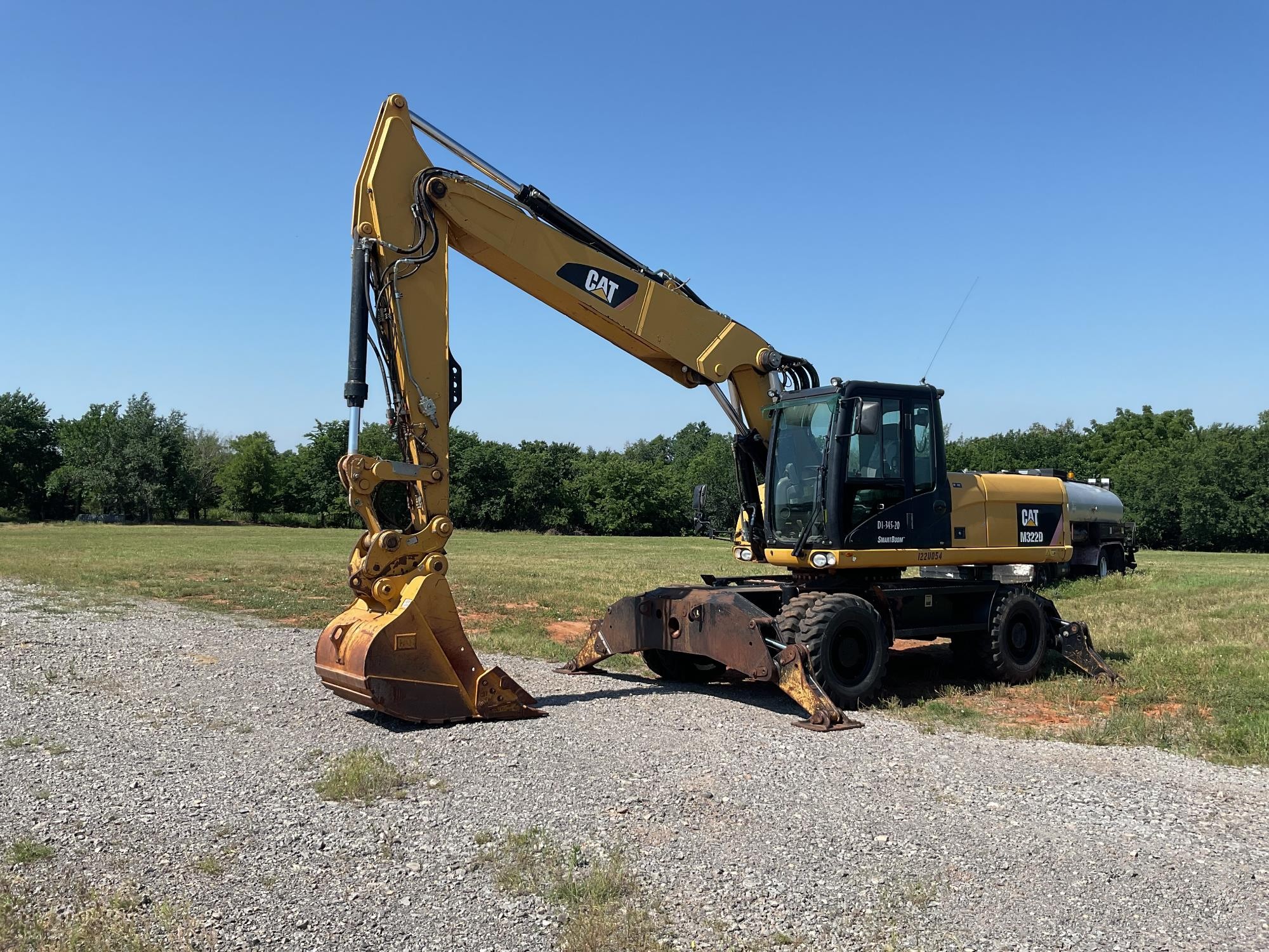 gallery 2011 Caterpillar M322D Wheeled Excavator