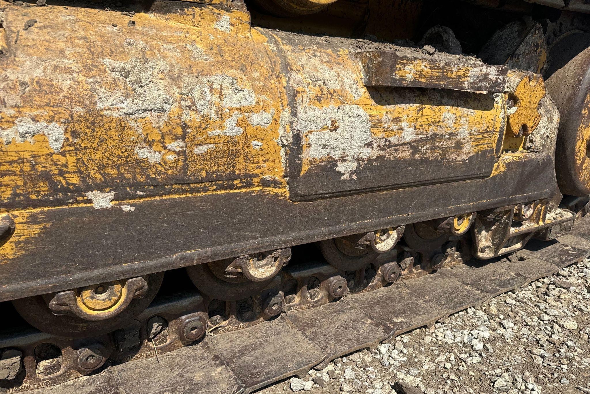 gallery 2002 Caterpillar 953C track loader