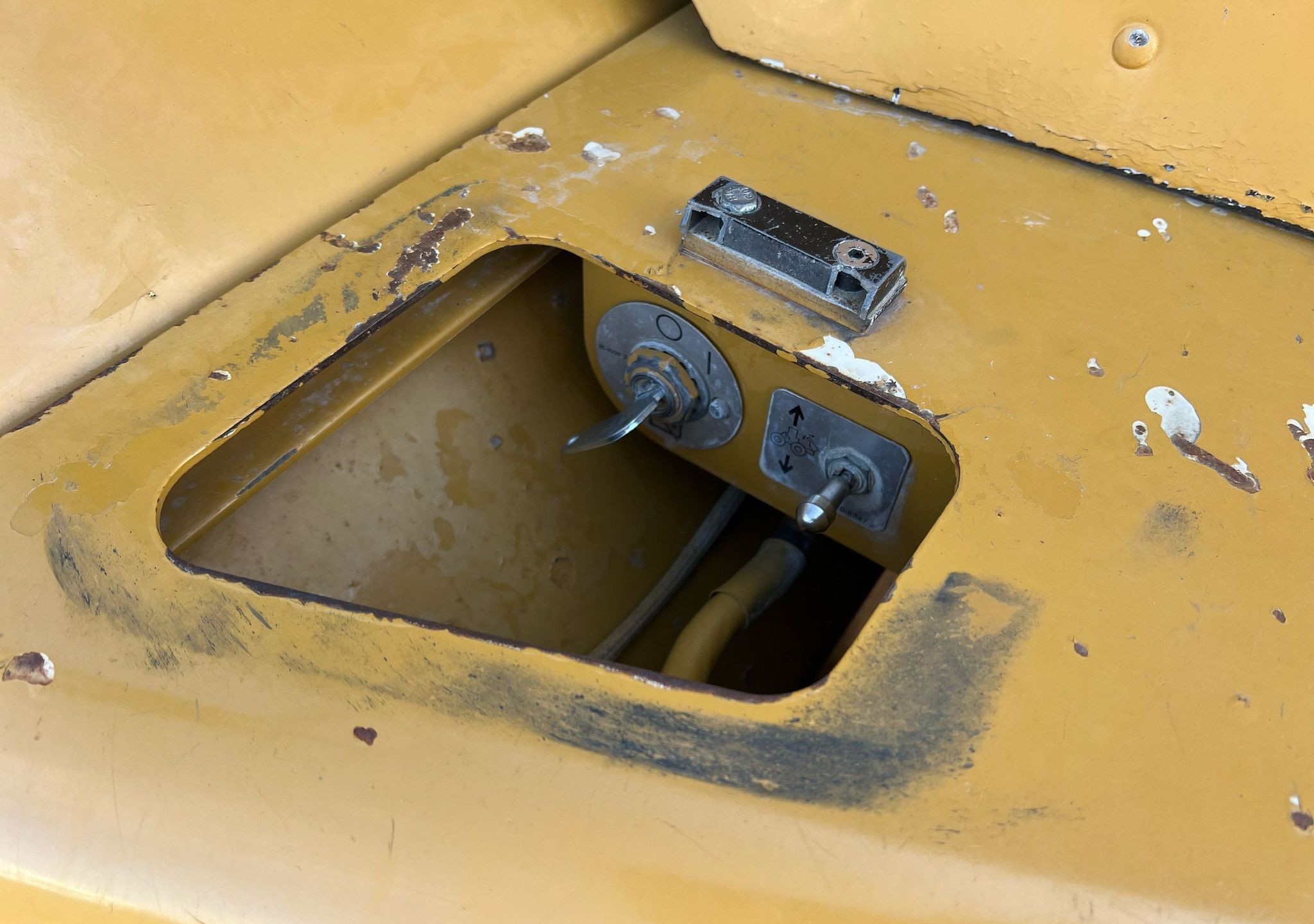gallery 2002 Caterpillar 730 haul truck