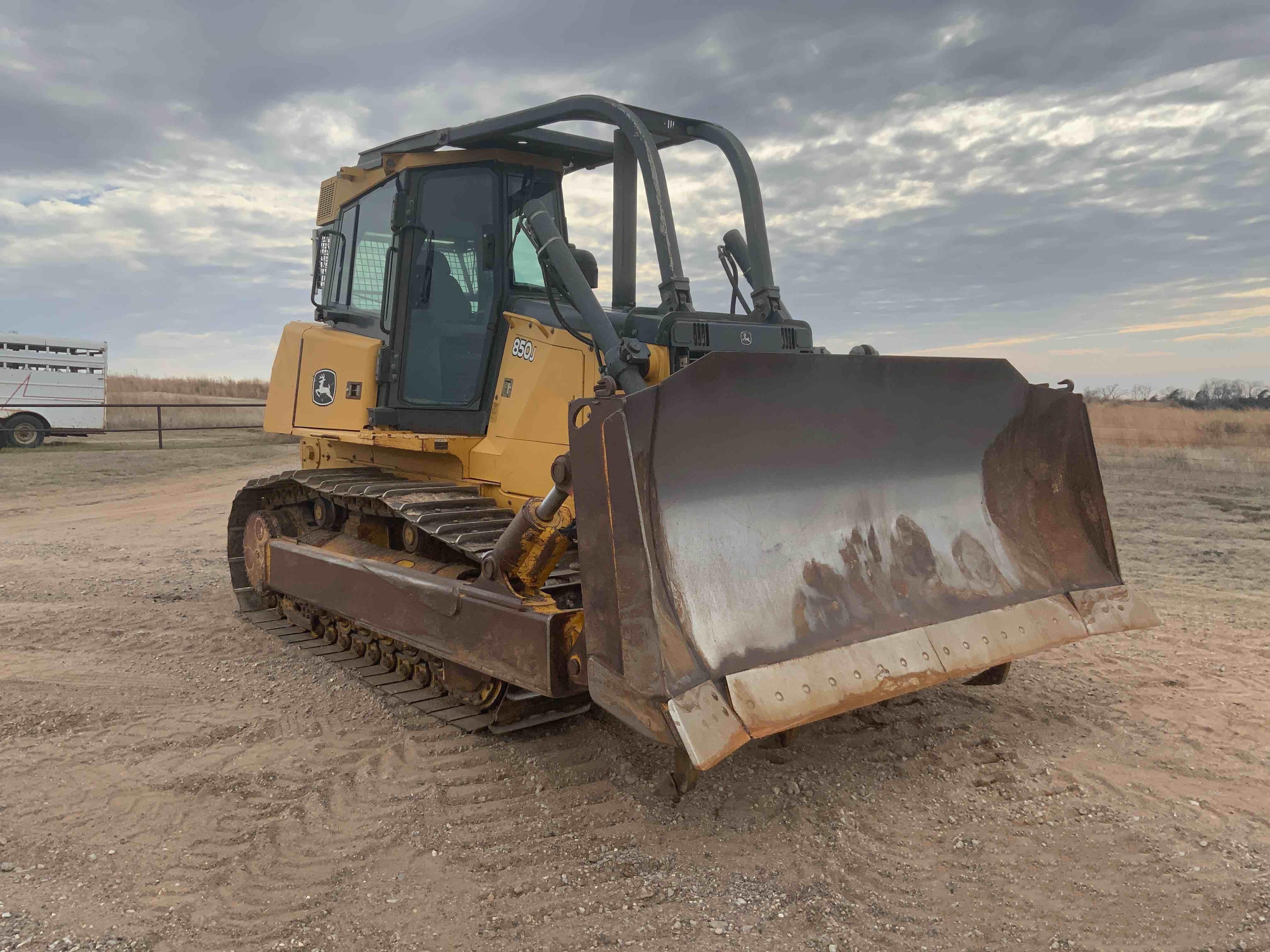gallery 2007 John Deere 850J Dozer