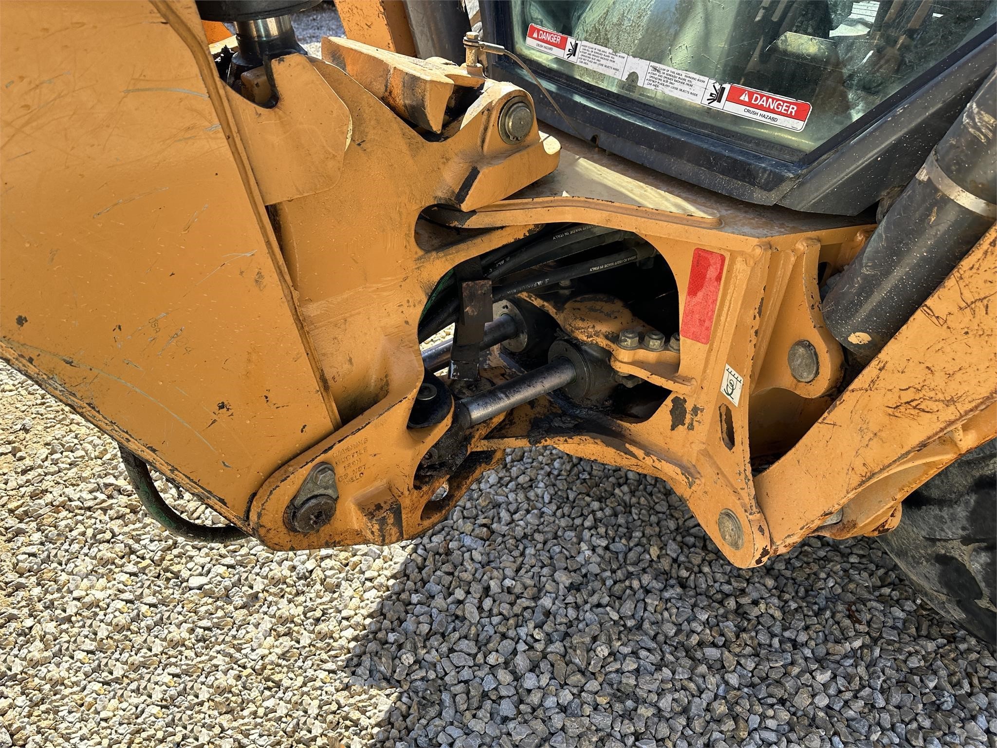 gallery 2018 CASE 580SN Backhoe