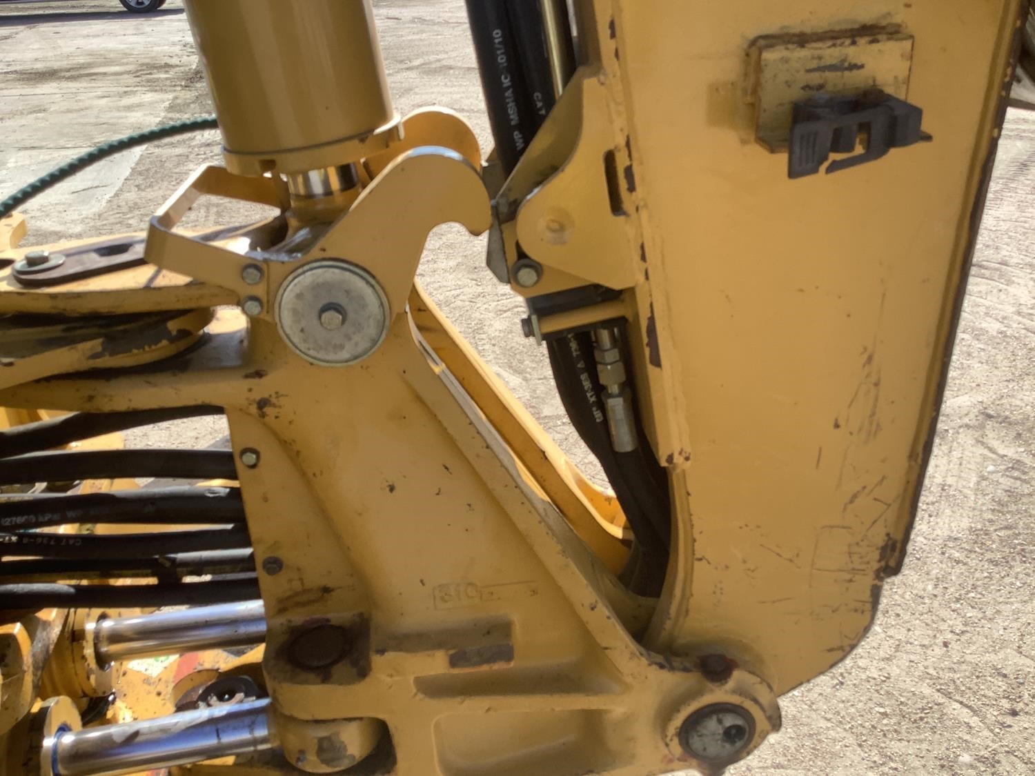 gallery 2005 Caterpillar 420D 4x4 Loader Backhoe W4-IN-1 Bucket & Extend