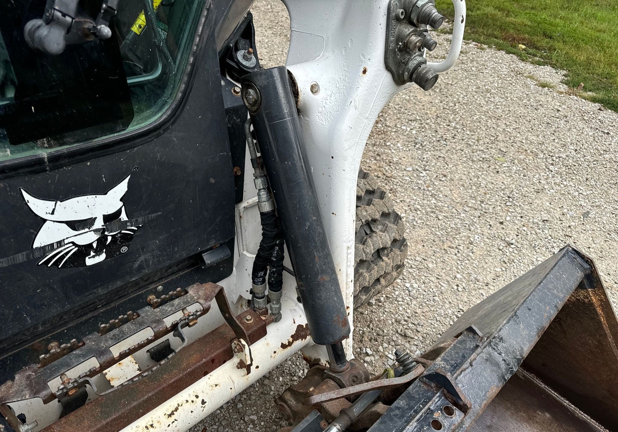 gallery 2022 Bobcat T76 R-Series tracked skid steer loader