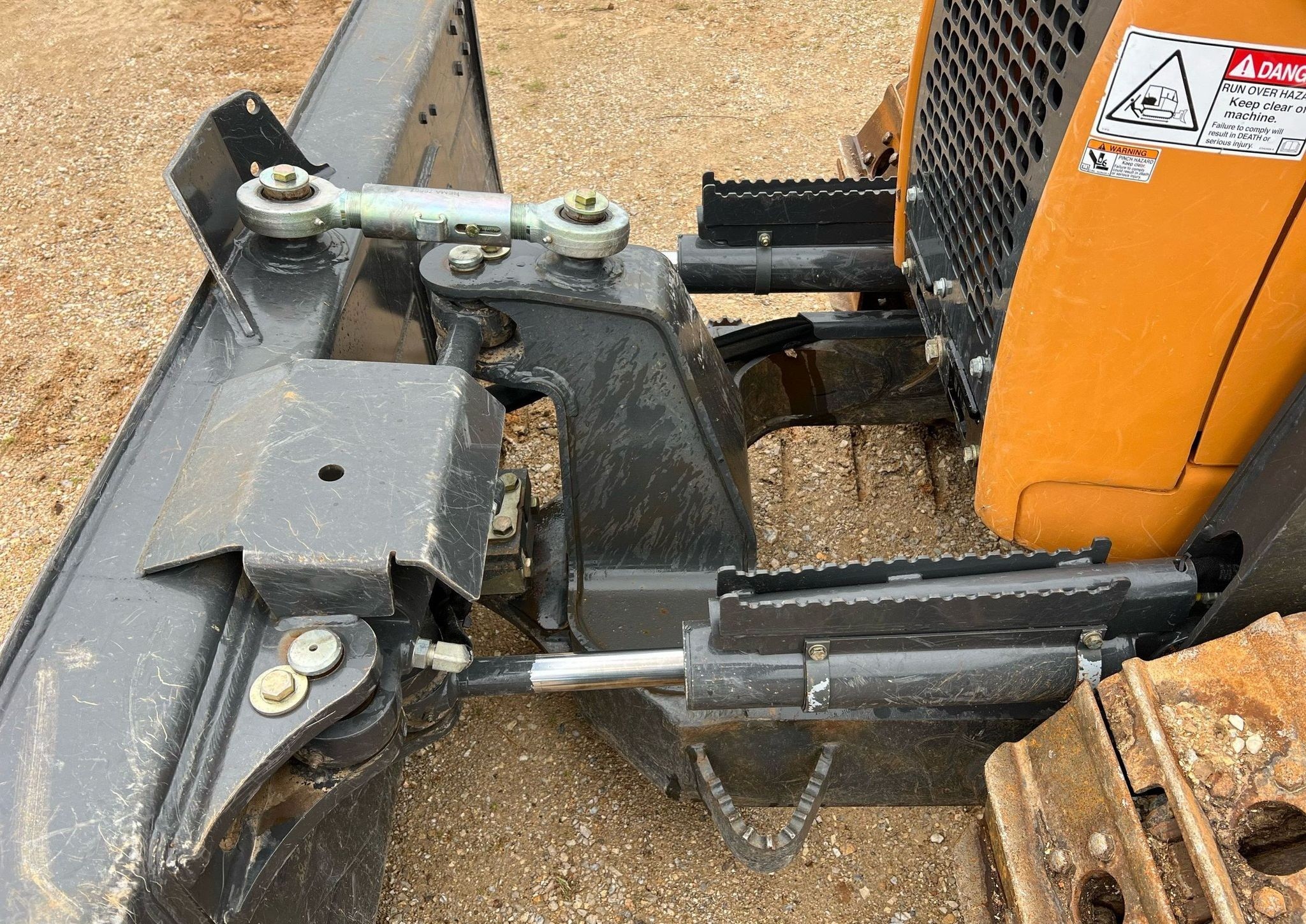 gallery 2020 Case 650M LT dozer