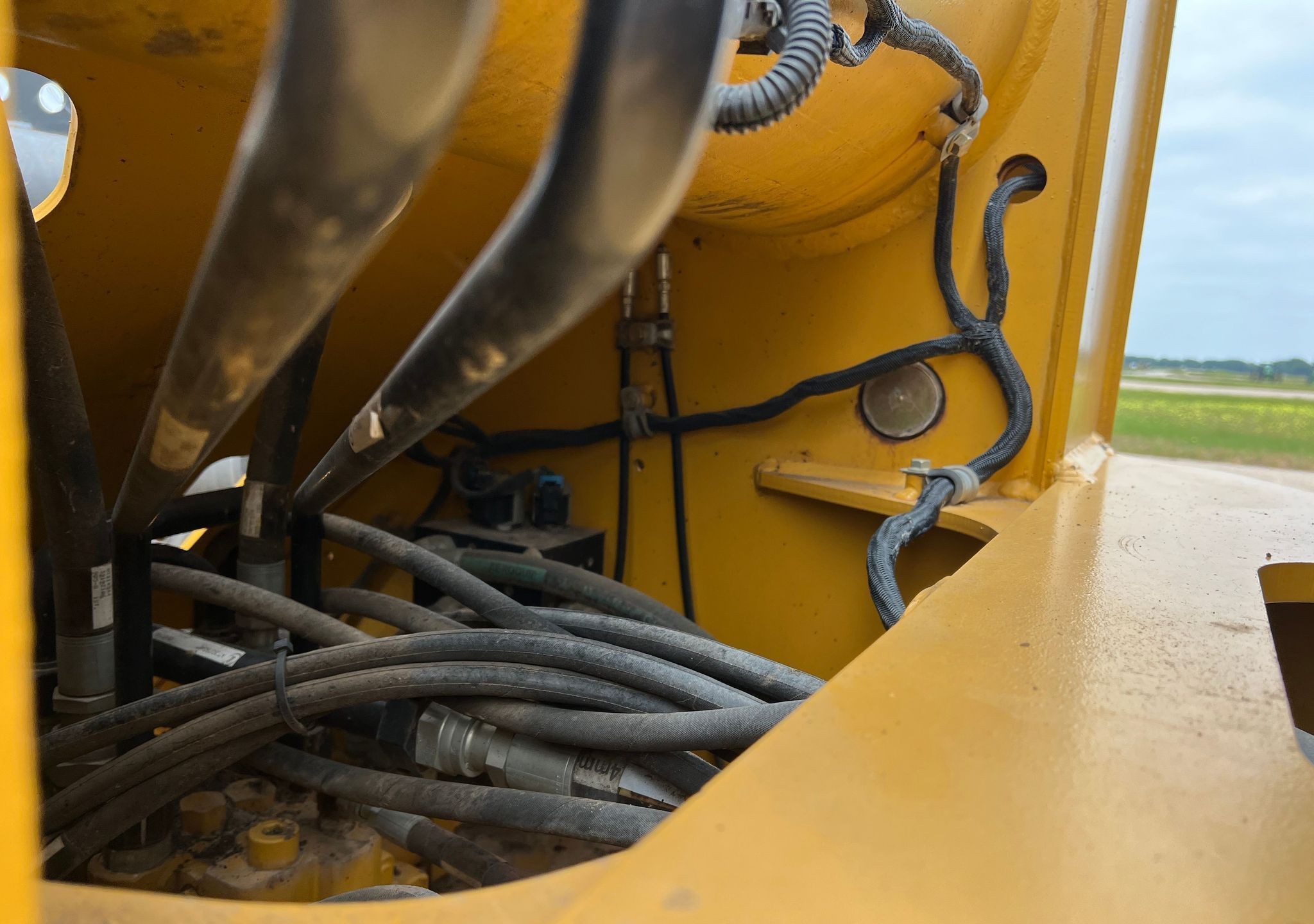 gallery 2012 John Deere 524K wheel loader