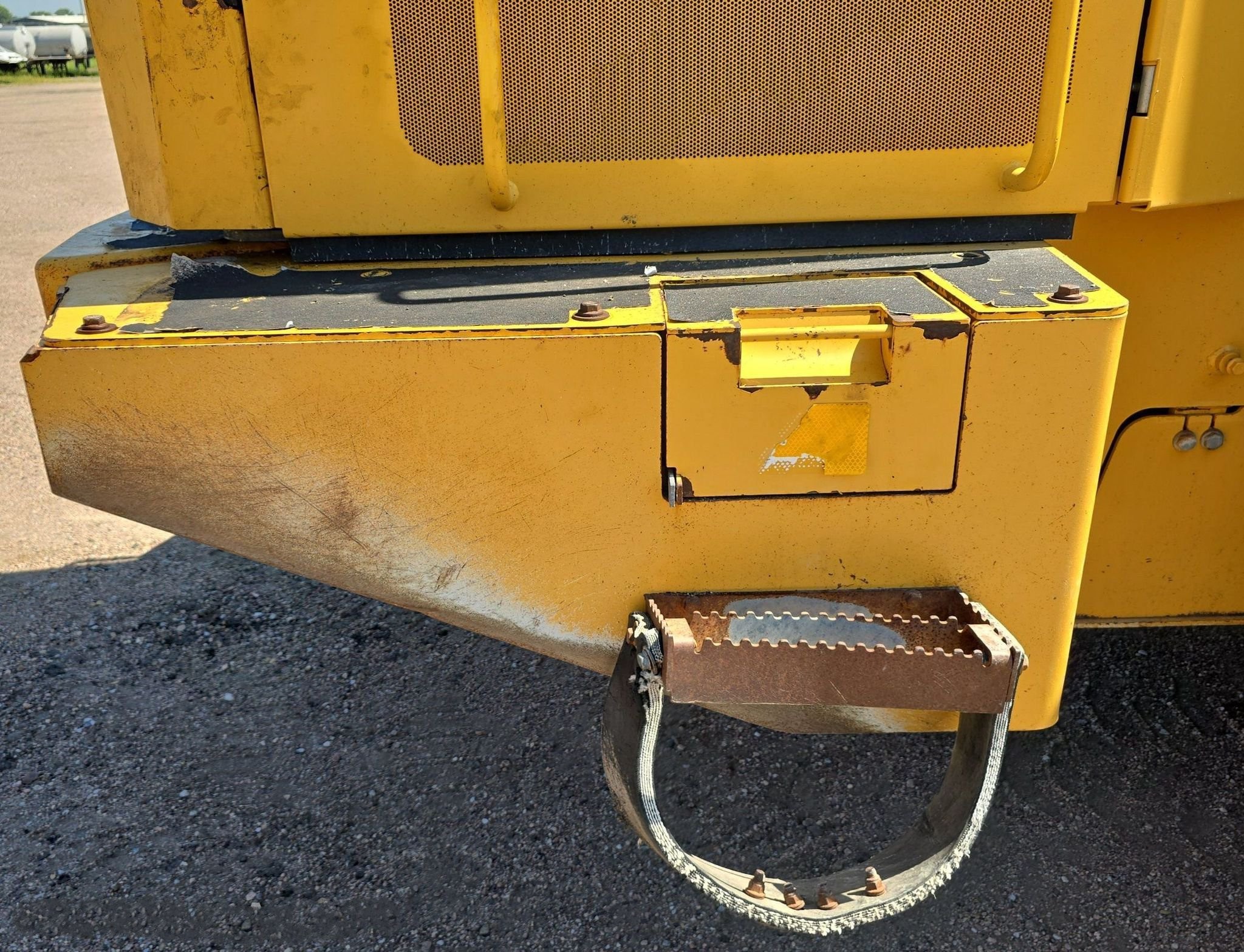 gallery 2014 John Deere 824K Wheel Loader