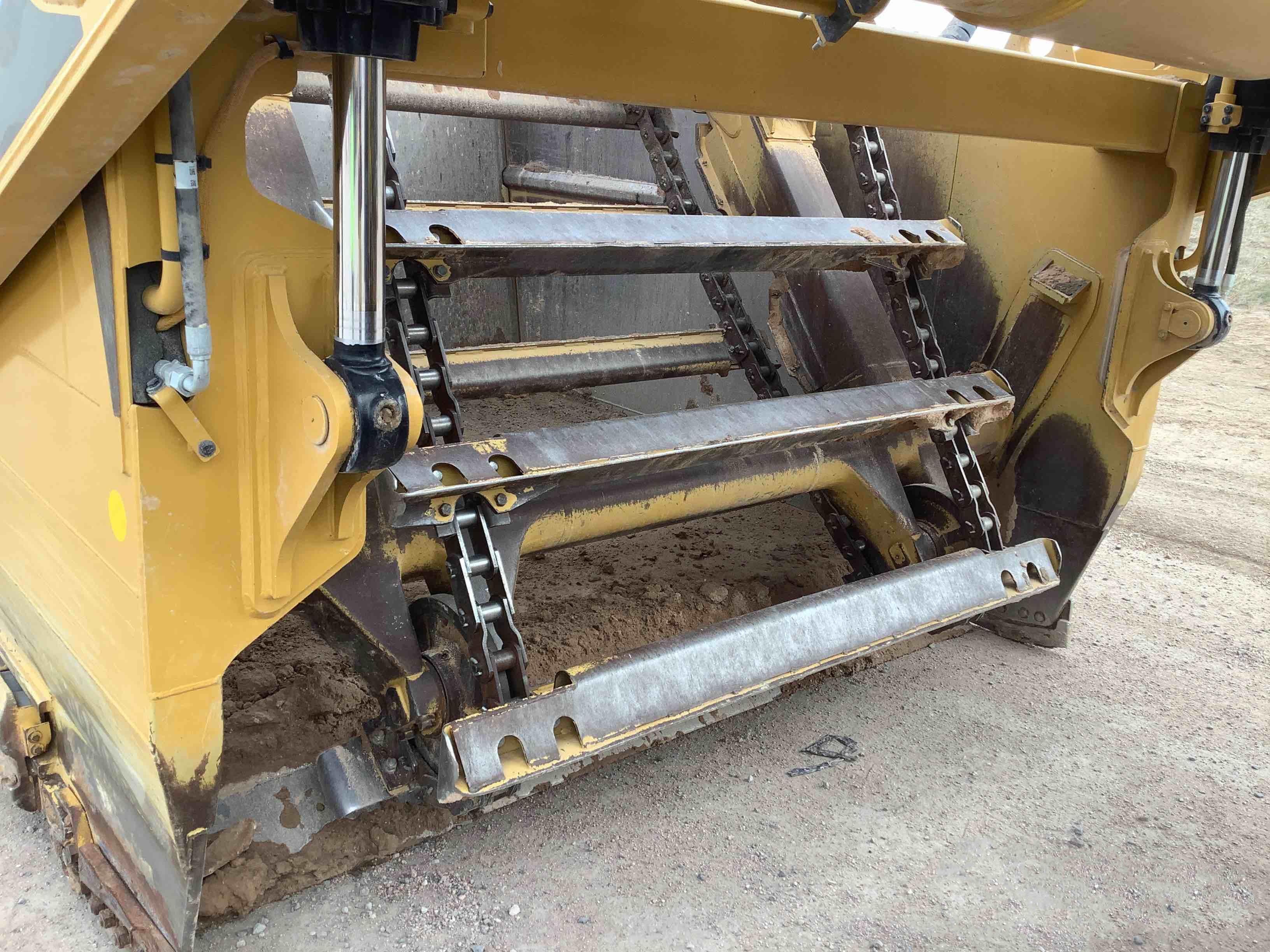 gallery 2017 Caterpillar 623K Self Propelled Elevating Scraper