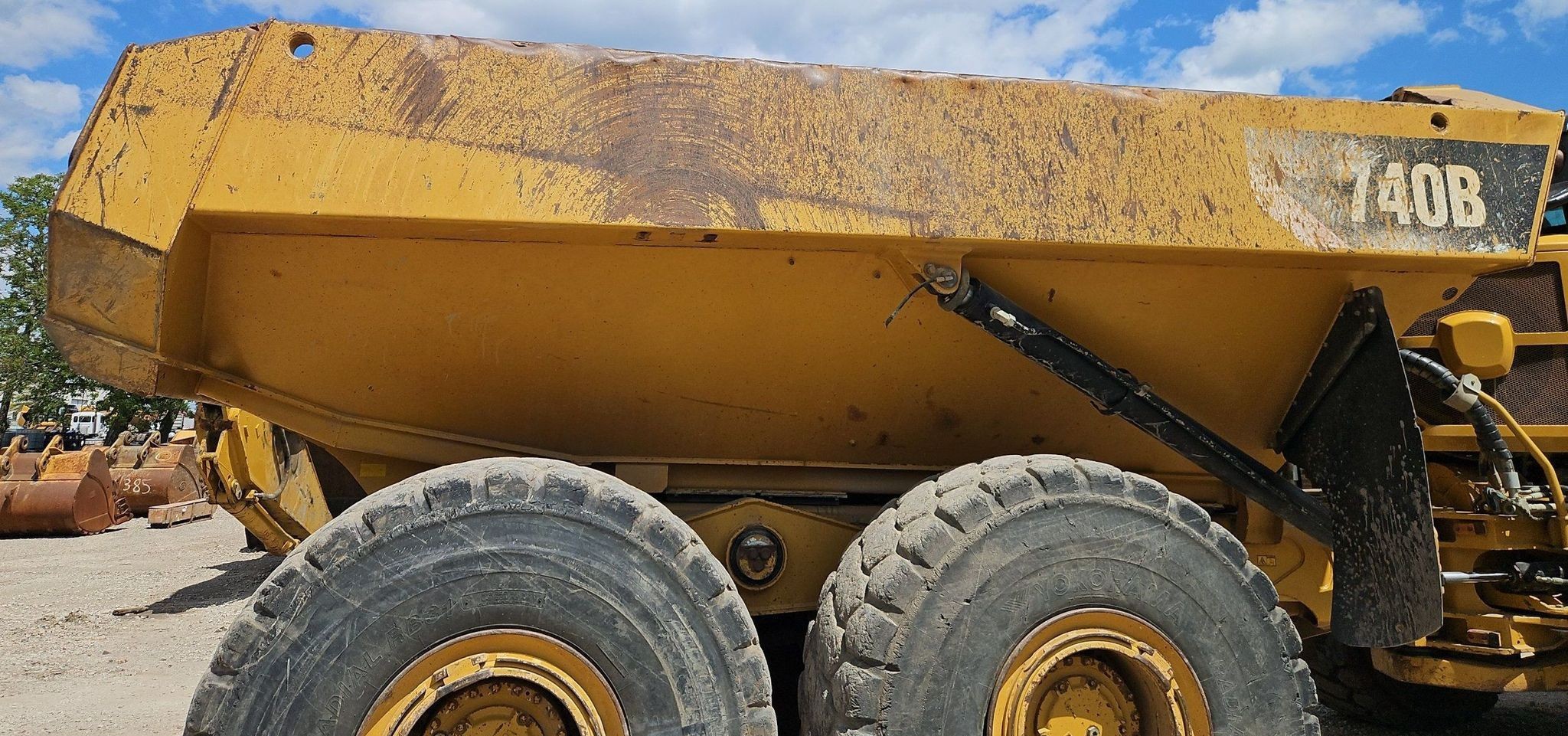 gallery 2013 Caterpillar 740B haul truck