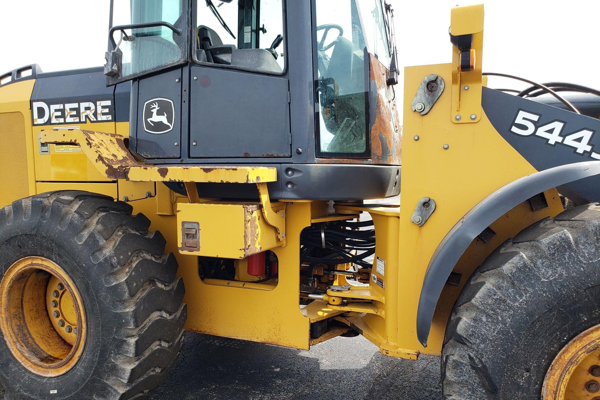 gallery 2004 John Deere 544J wheel loader