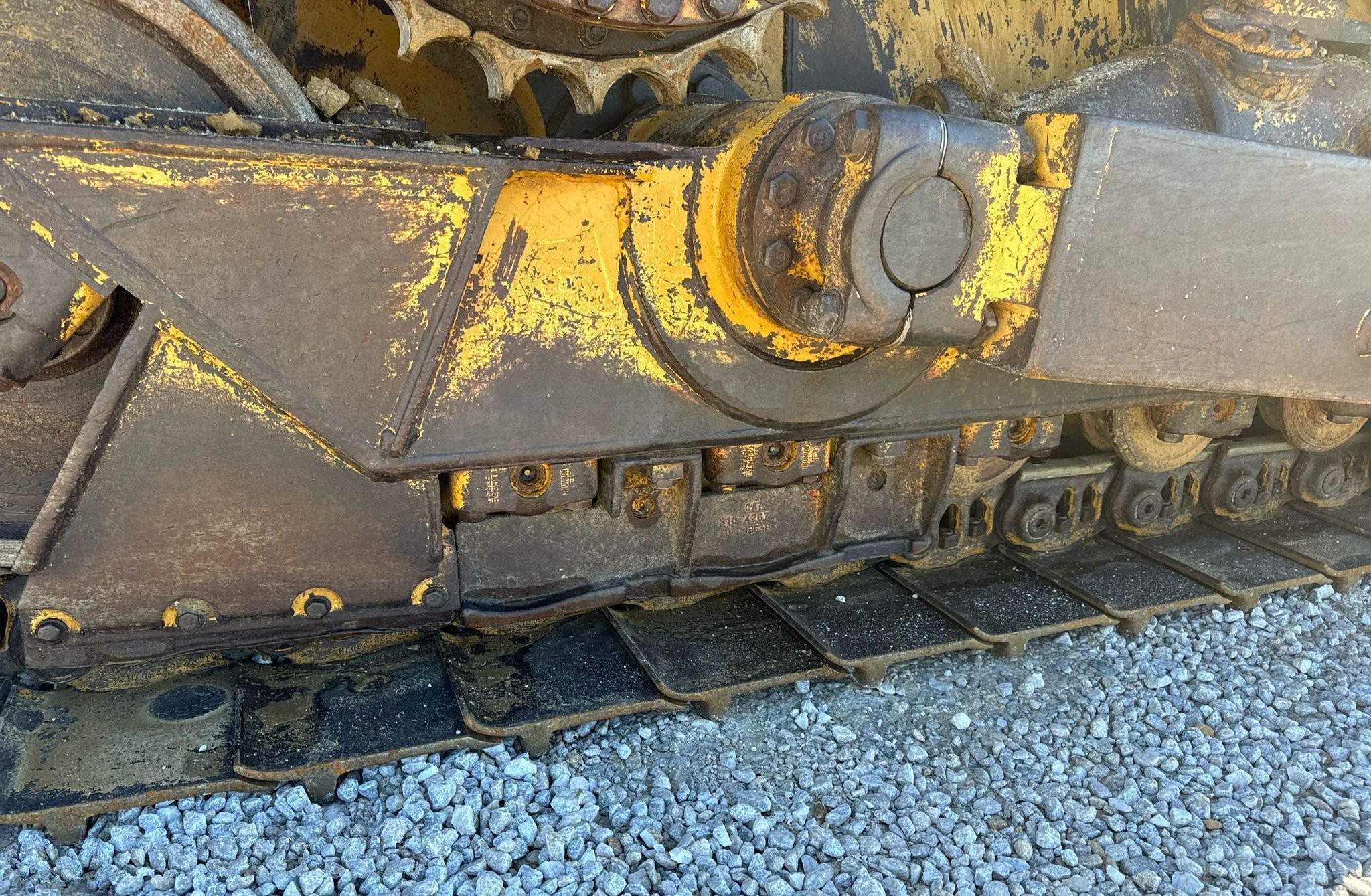 gallery 2011 Caterpillar D6T XL dozer