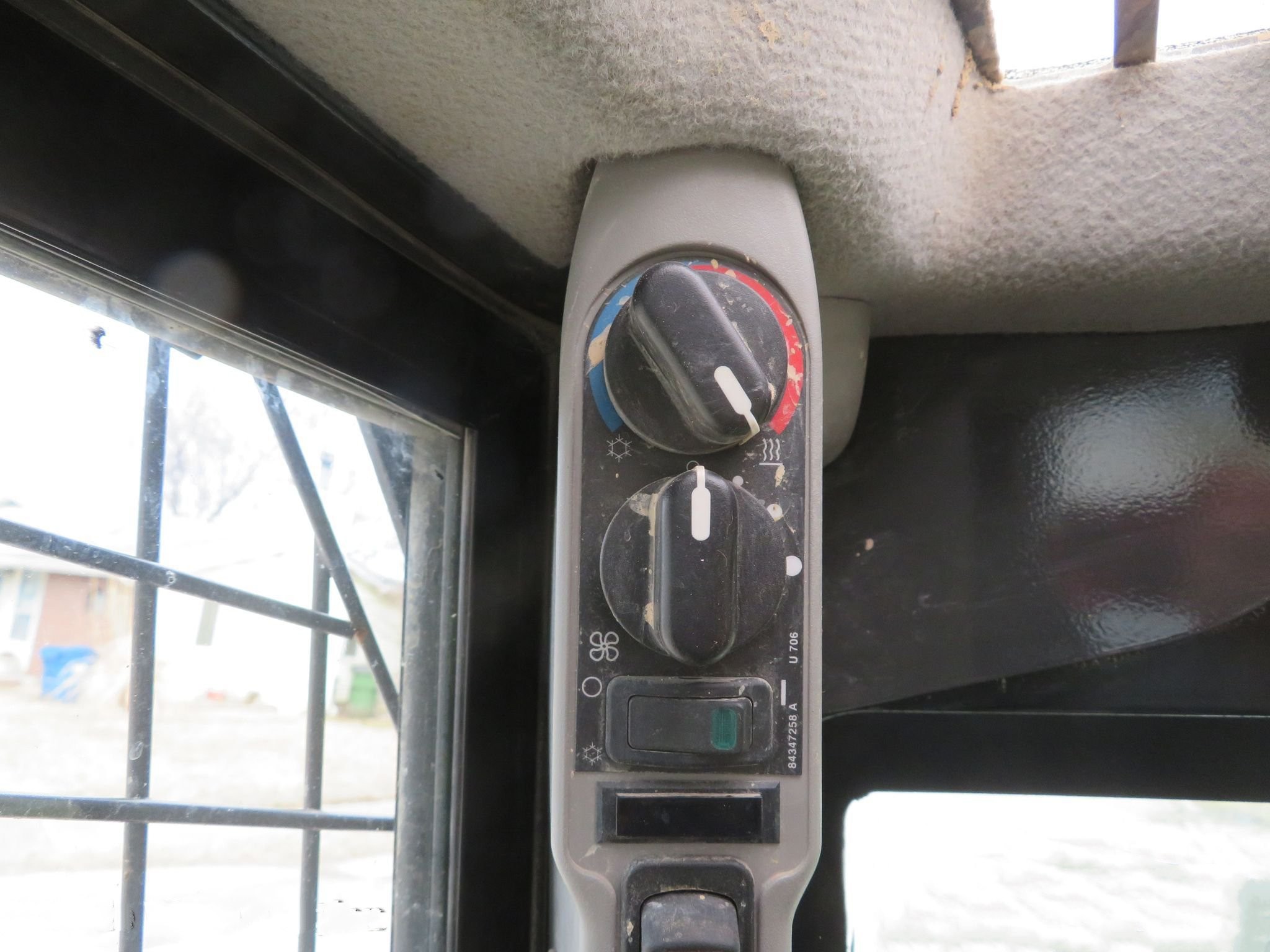 gallery 2017 Case TV380 tracked skid steer loader