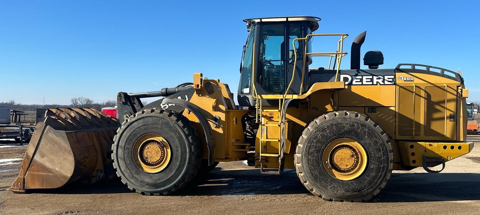 gallery 2006 John Deere 844J wheel loader