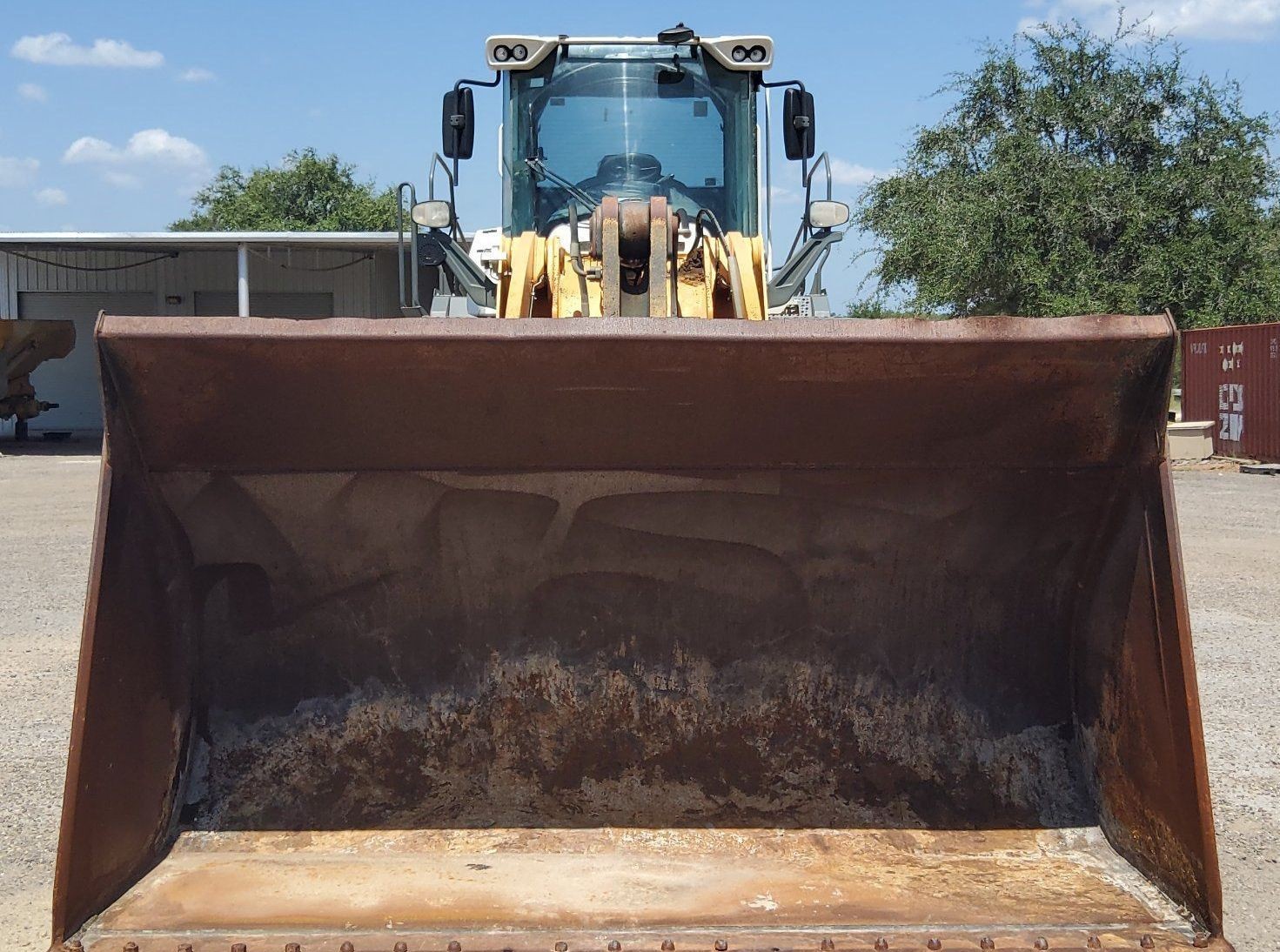 gallery 2017 Liebherr L586 wheel loader