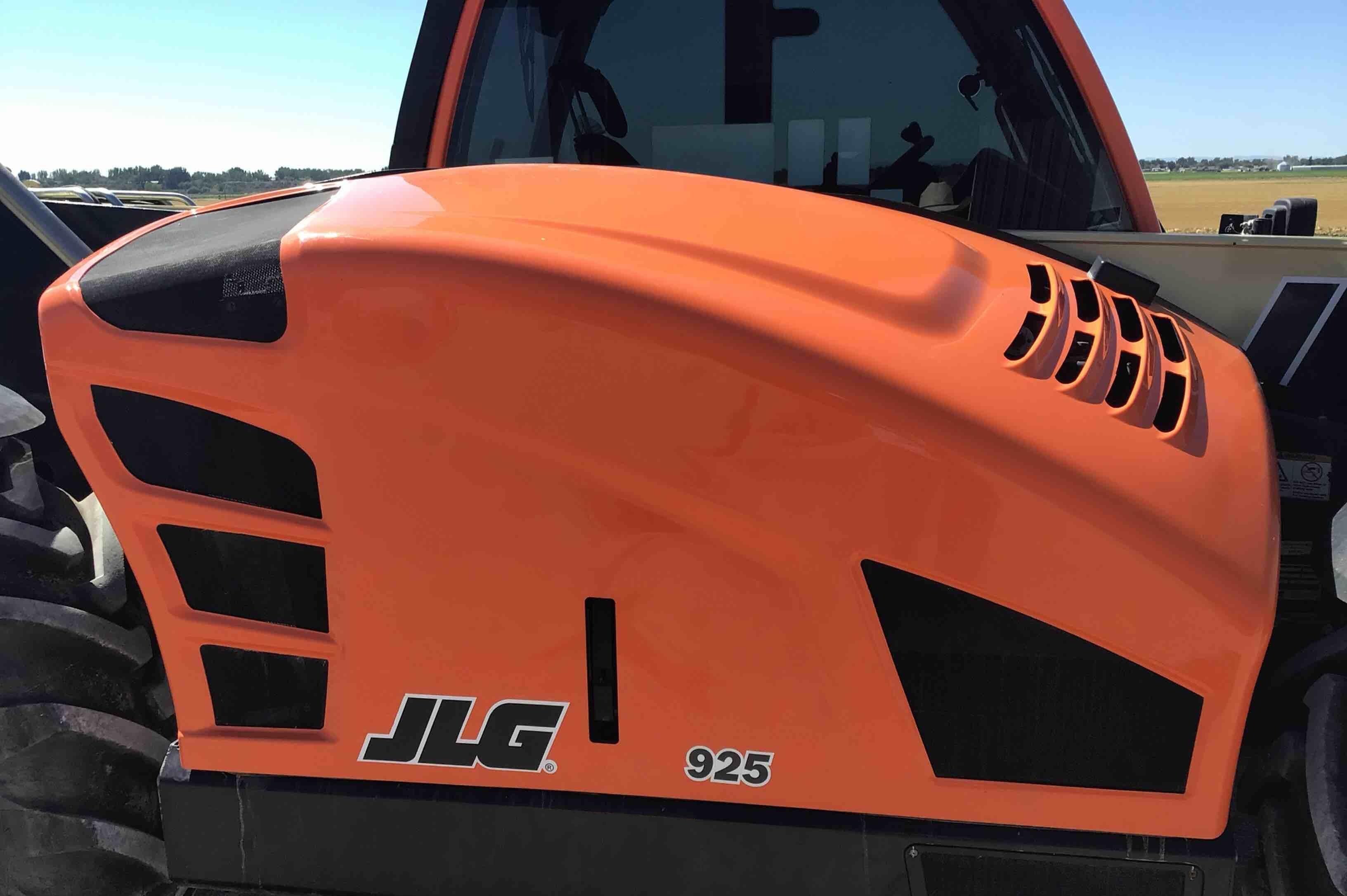 gallery 2018 JLG 925 4x4x4 Telehandler