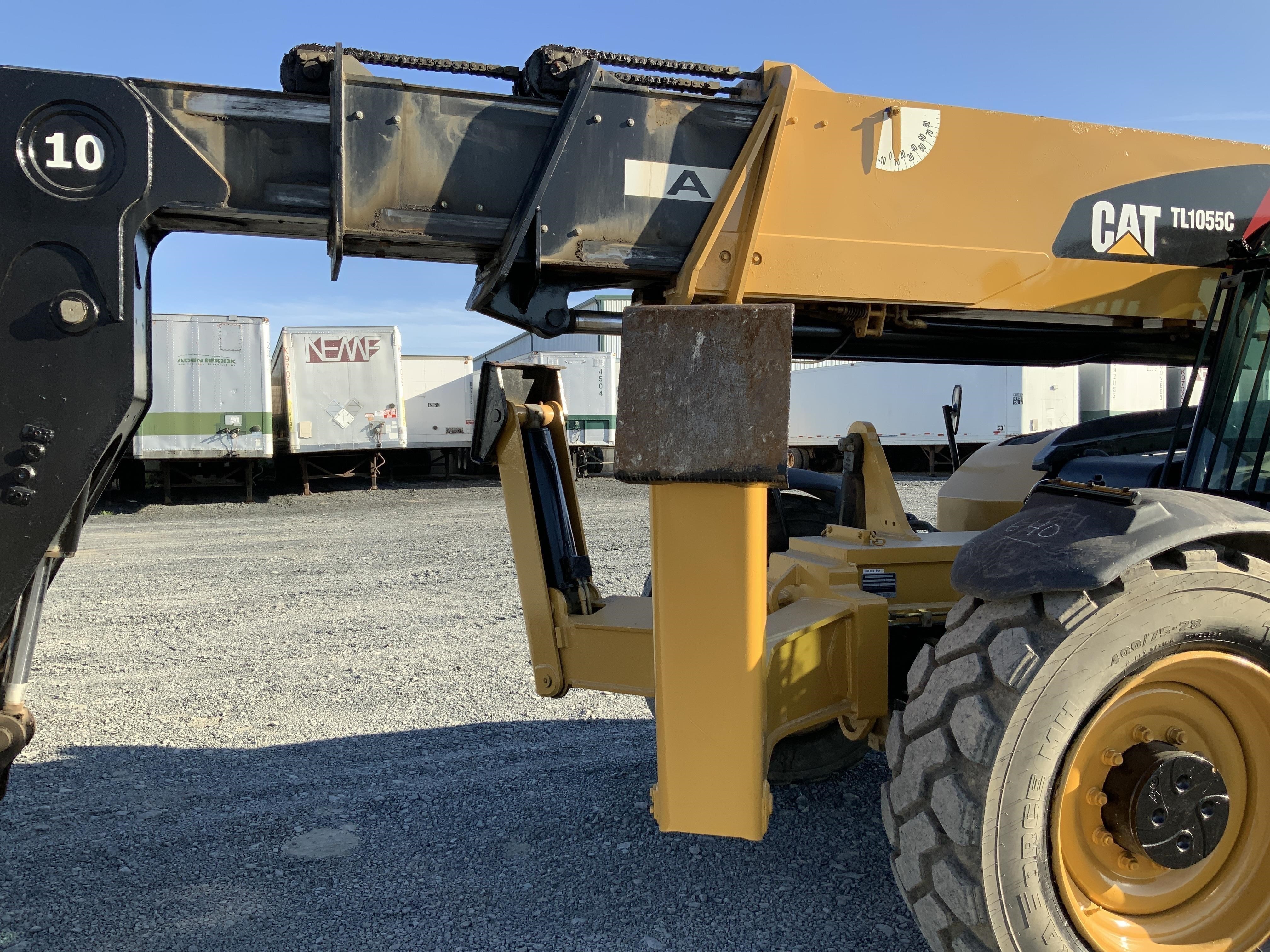 gallery 2013 Caterpillar TL1055C Telehandler