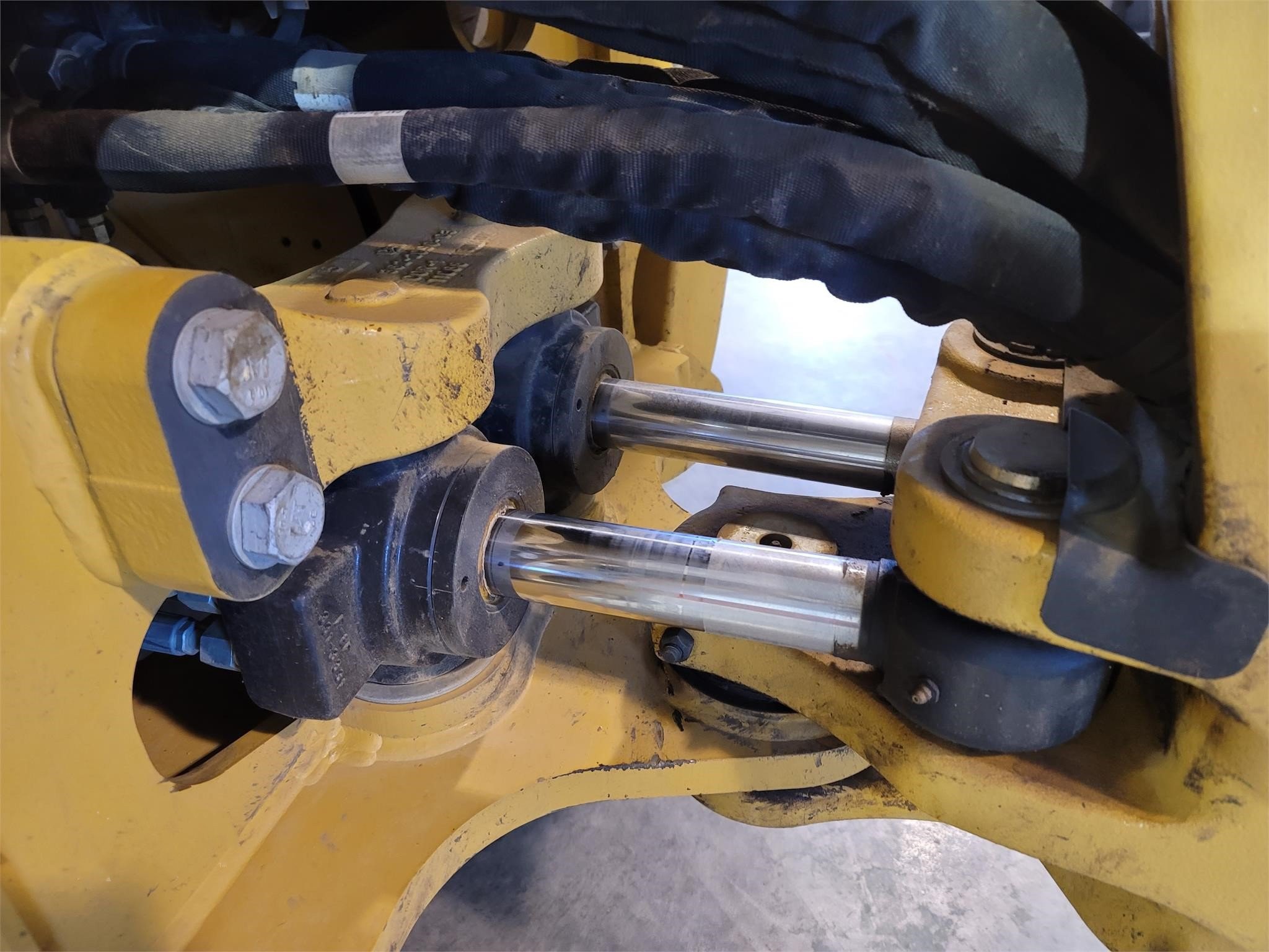 gallery 2018 Caterpillar 420F2 Backhoe
